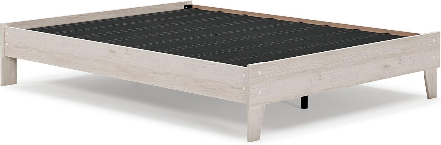 Queen Socalle Platform Bed Natural - Signature Design by Ashley