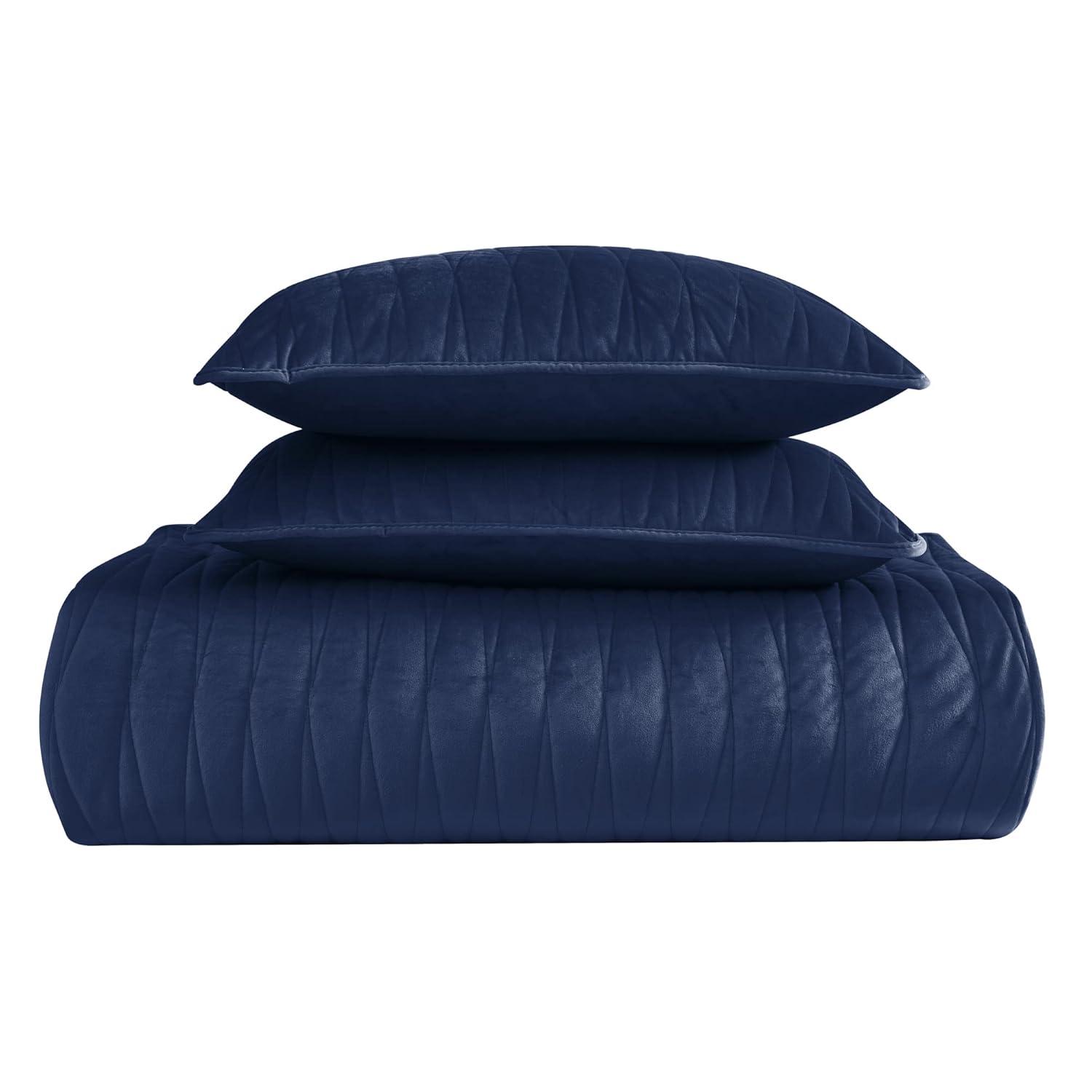 Brielle Premium Modern & Contemporary Velvet Quilt Set
