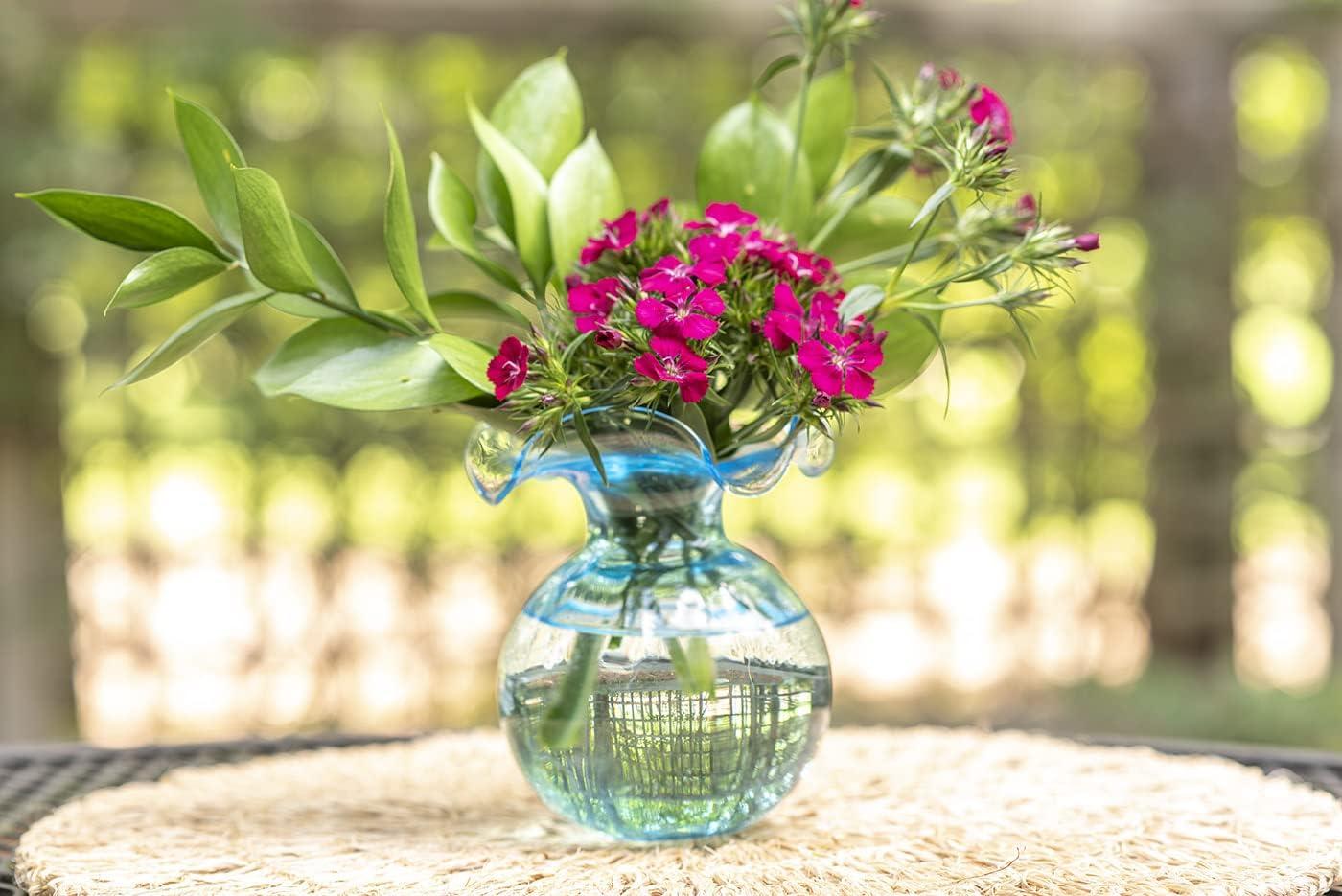 VIETRI Hibiscus Handmade Glass Table Vase