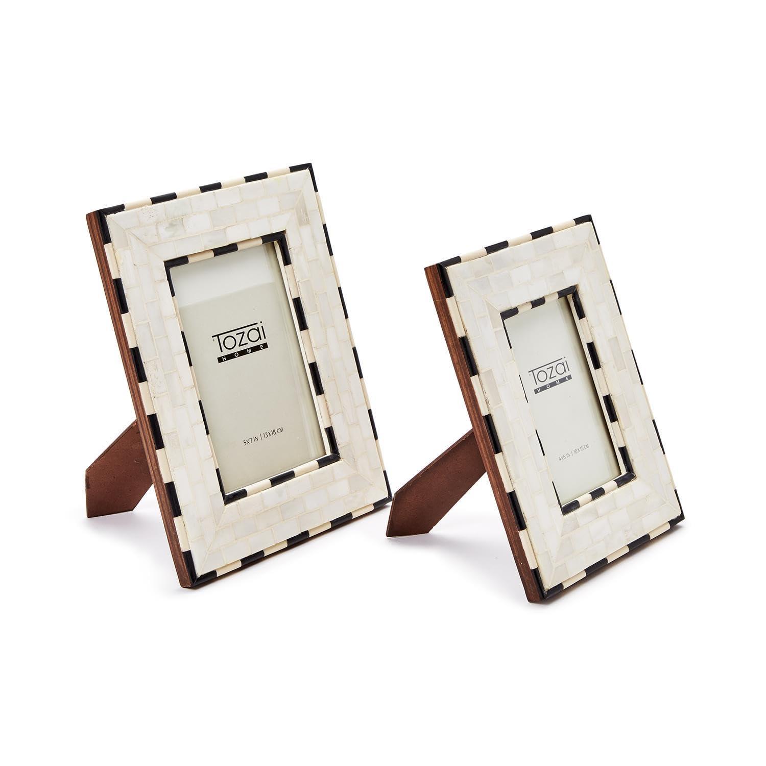 Black and White Bone Brick Pattern Photo Frames Set