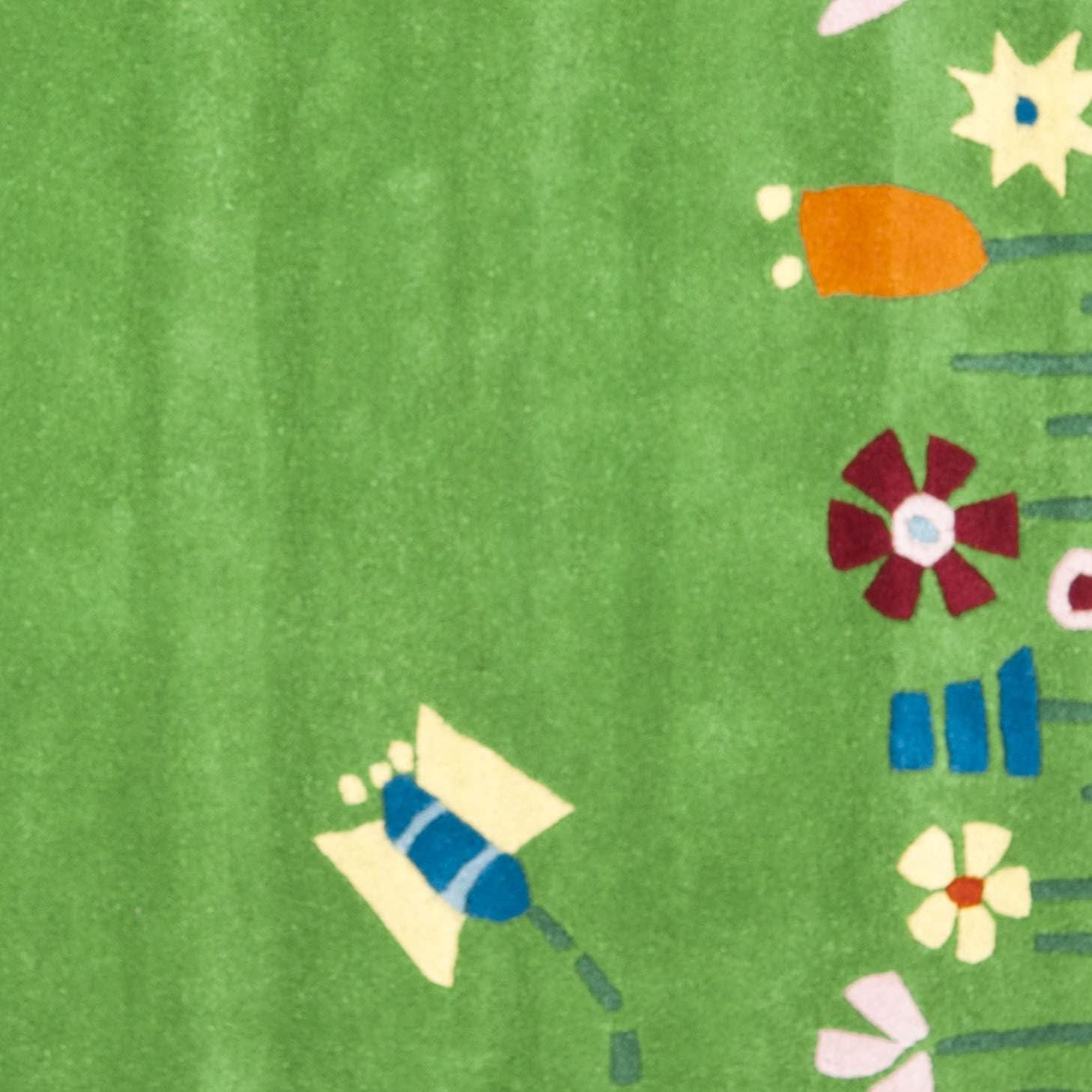 SAFAVIEH Kids SFK751A Handmade Green / Multi Rug