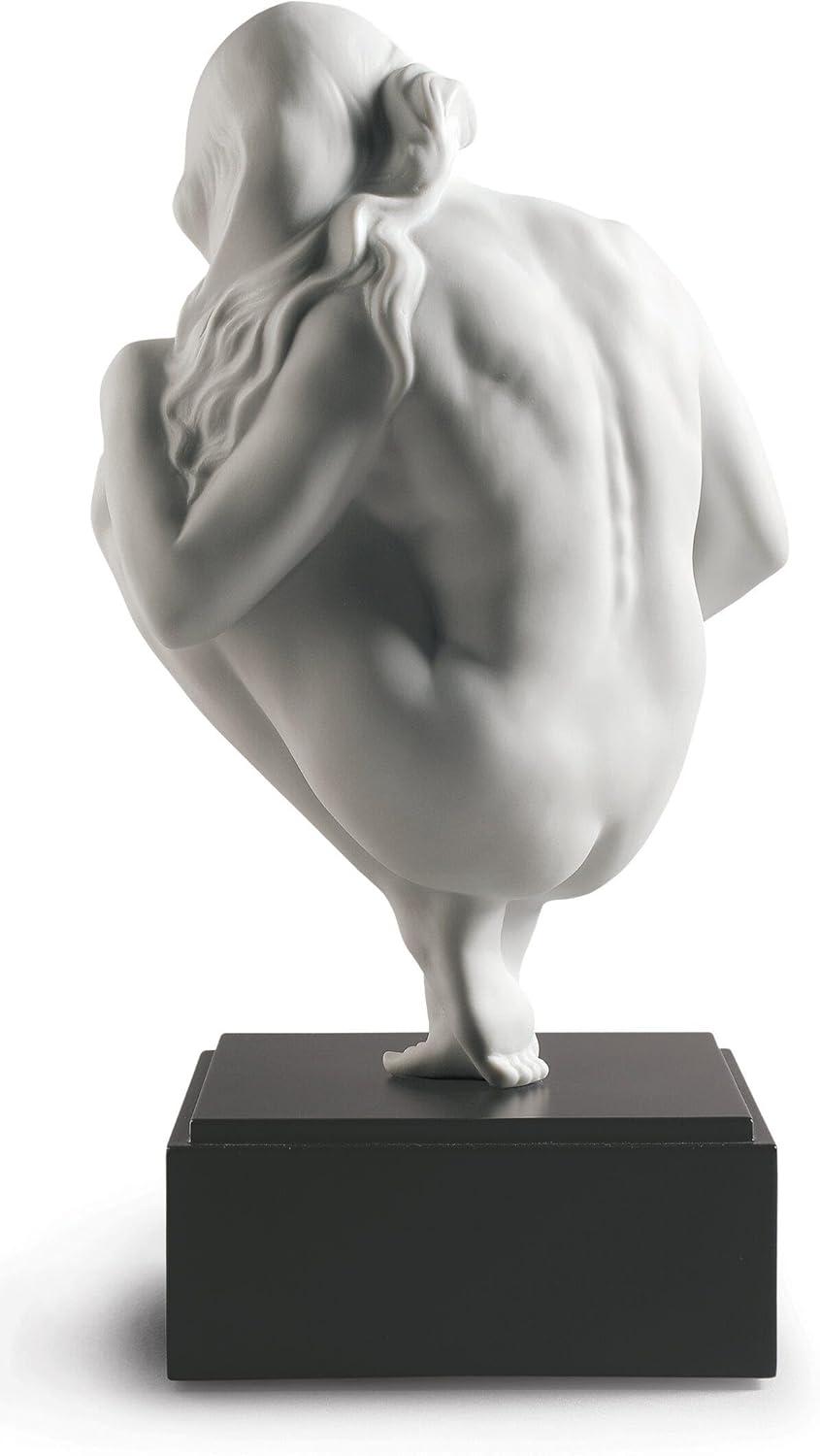 Lladro Love's Bond Figurine