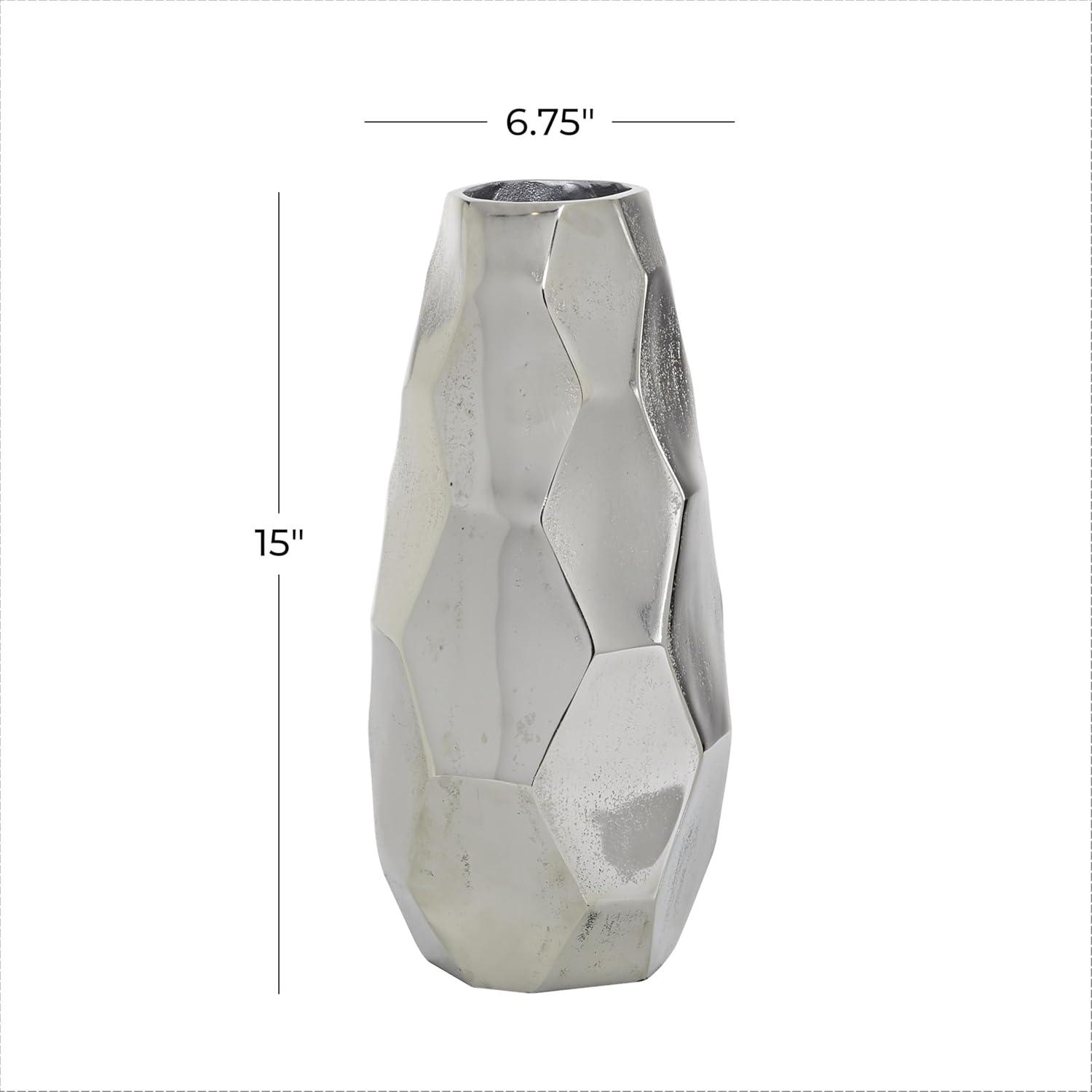 DecMode 15" Geometric Silver Aluminum Vase