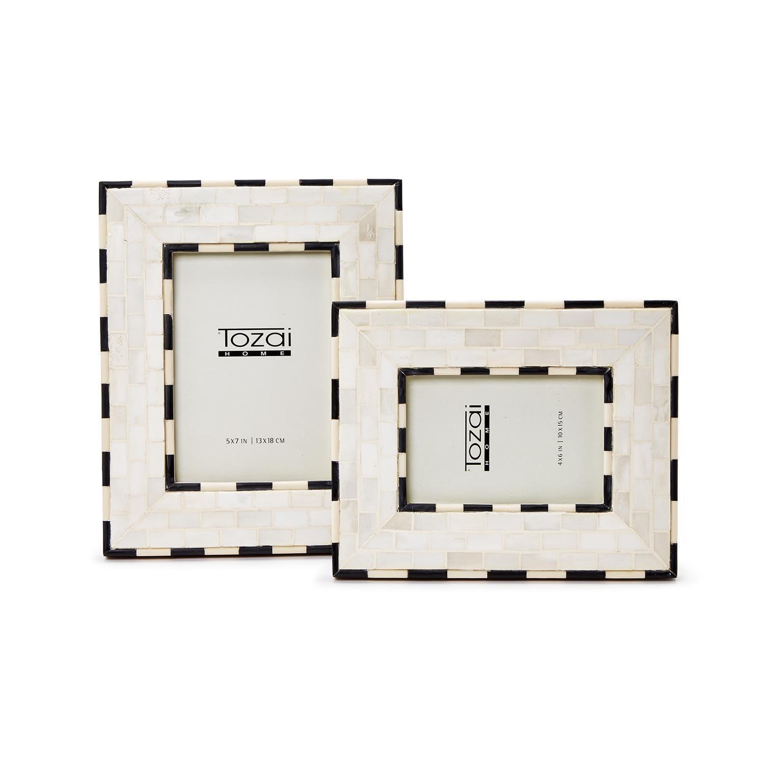 Black and White Bone Brick Pattern Photo Frames Set