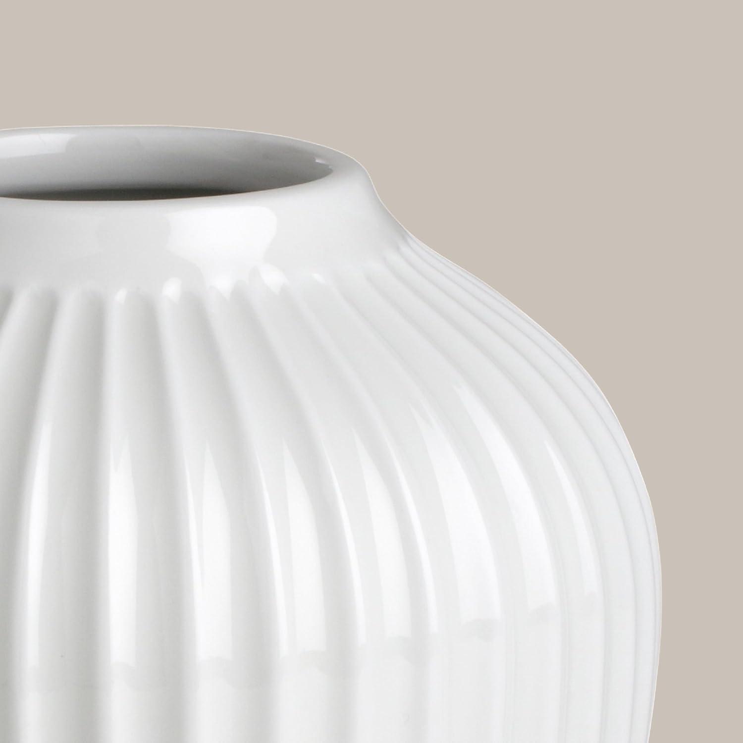 White Porcelain Grooved Round Table Vase