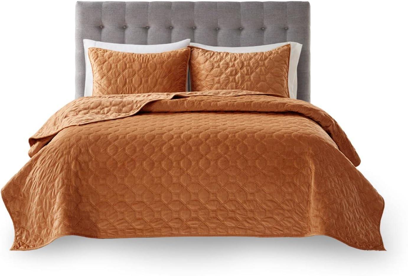 Harper 3 Piece Velvet Quilt Set