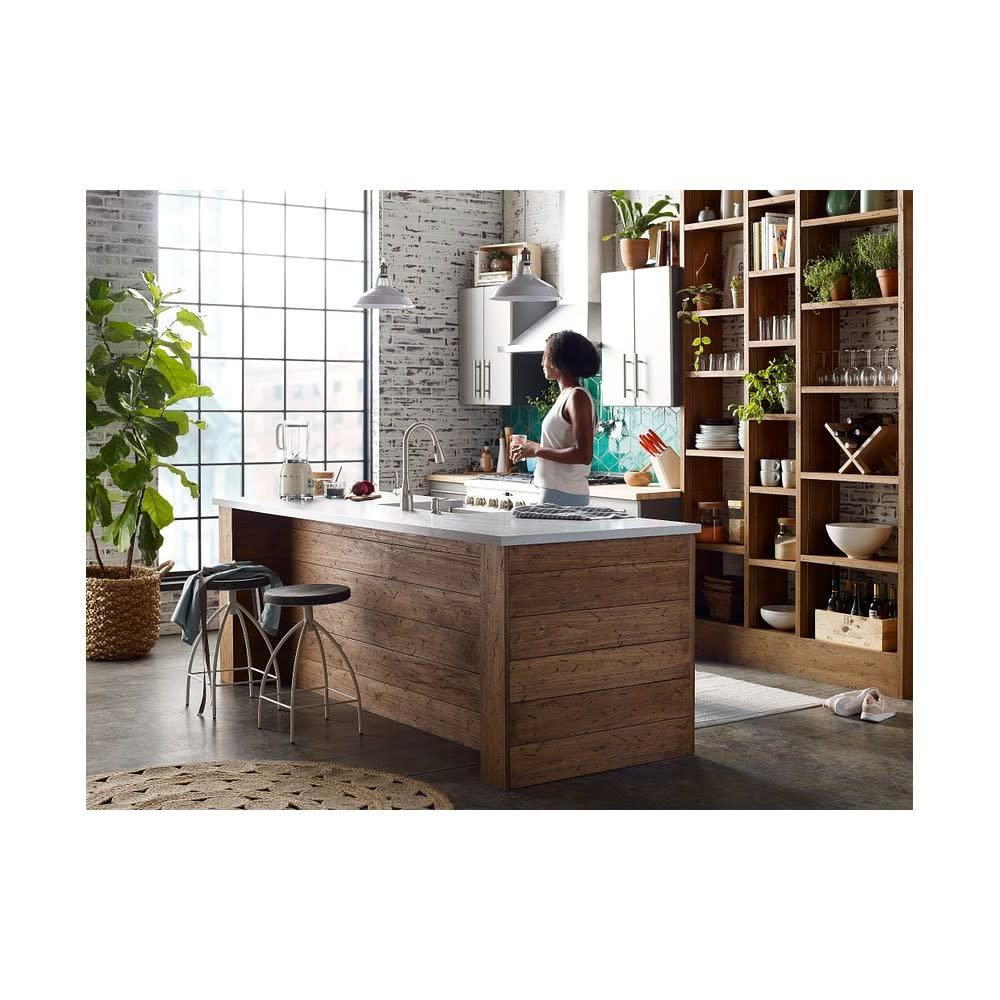 Moen Arlo One Handle Stainless Steel Motion Sensing Pull-Down Kitchen Faucet