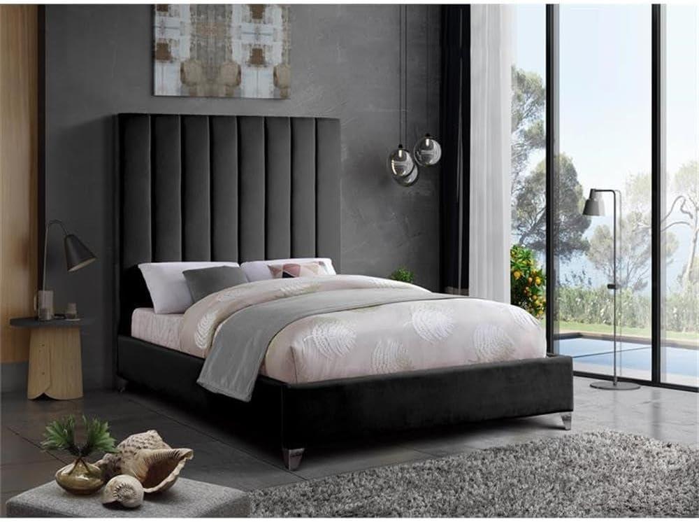 Elegant Pink Velvet Upholstered Queen Bed with Tufted Headboard