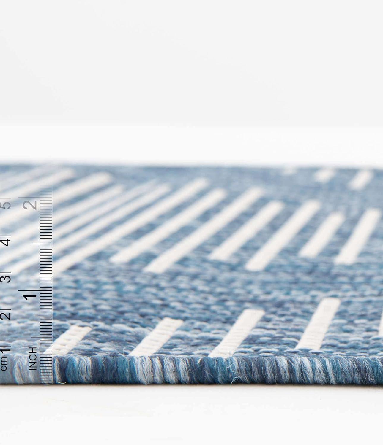 Unique Loom 7' 0 x 7' 0 Square Indoor/Outdoor Modern Blue Area Rug