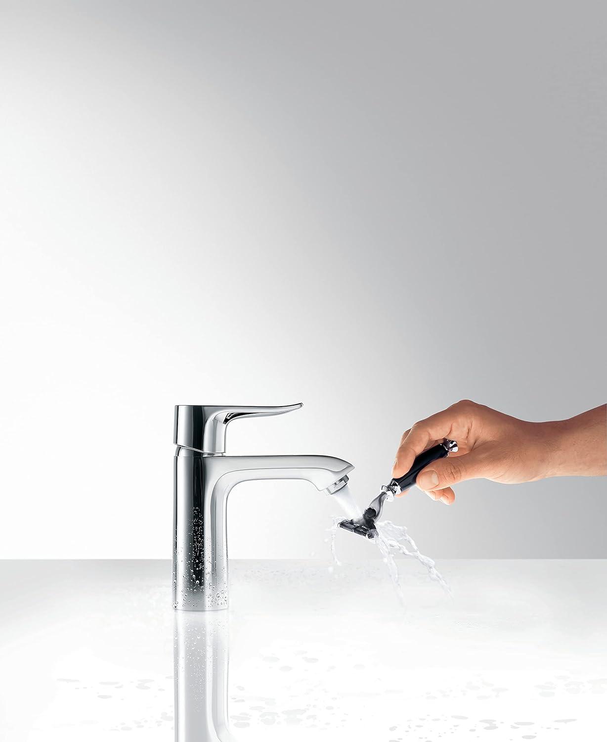 Sleek Chrome Single-Hole Bathroom Faucet with Easy Clean Aerator