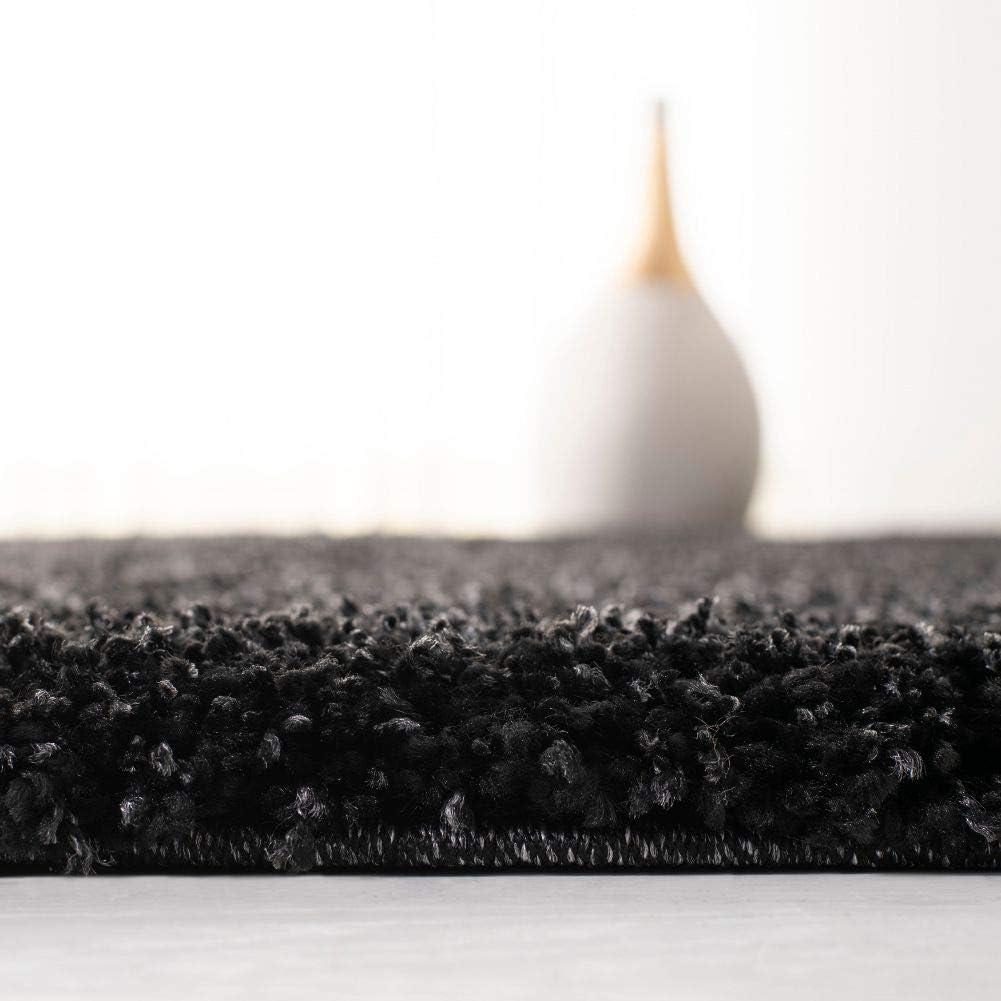 Shag SG151 Power Loomed Indoor Area Rug - Beige - 6'7"x6'7" - Safavieh.