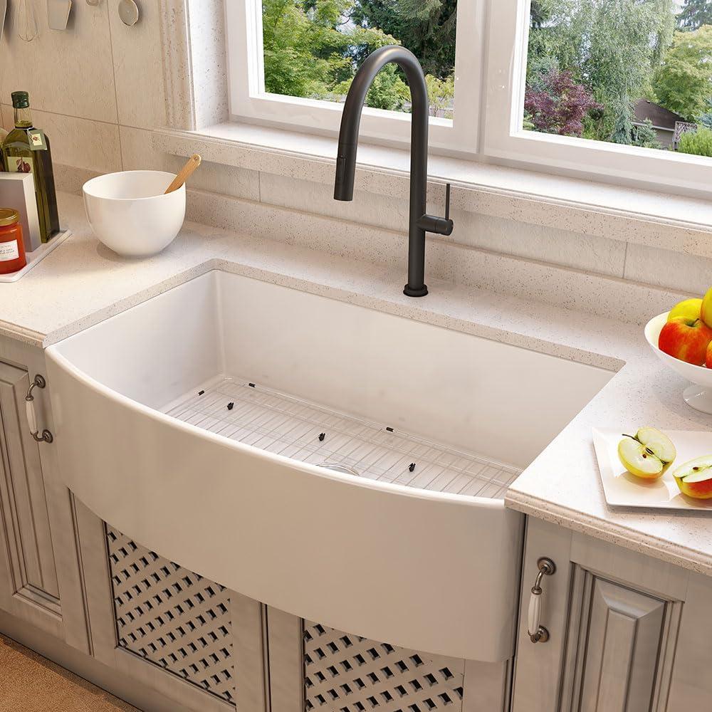 33'' White Fireclay Single Bowl Farmhouse Kitchen Sink