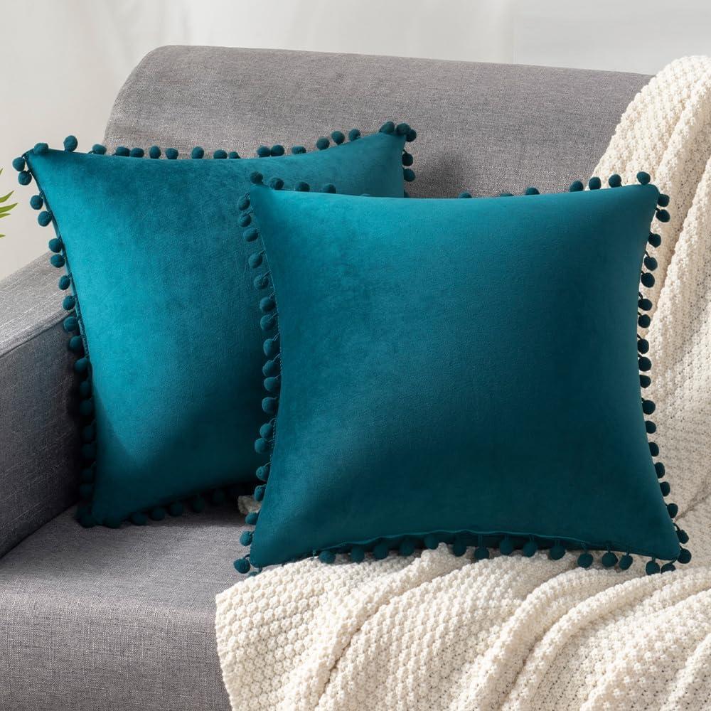 Deconovo Pom-poms Velvet Reversible Pillow Cover