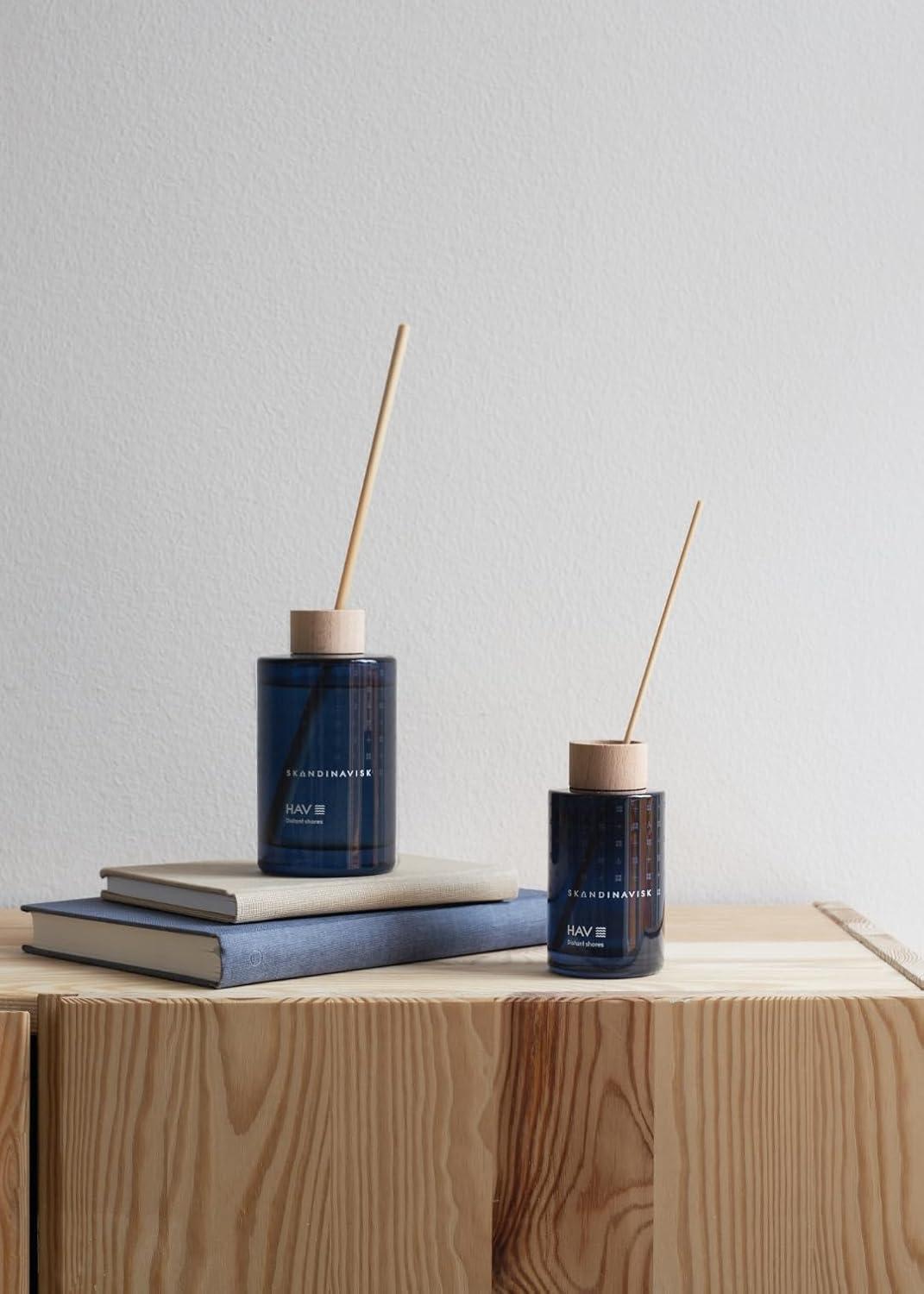 HAV Blue Glass Reed Diffuser with Beechwood Ring