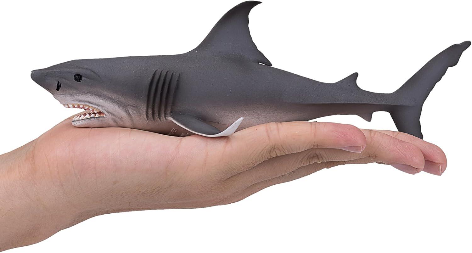 MOJO - Realistic International Wildlife Figurine, Large Great White Shark