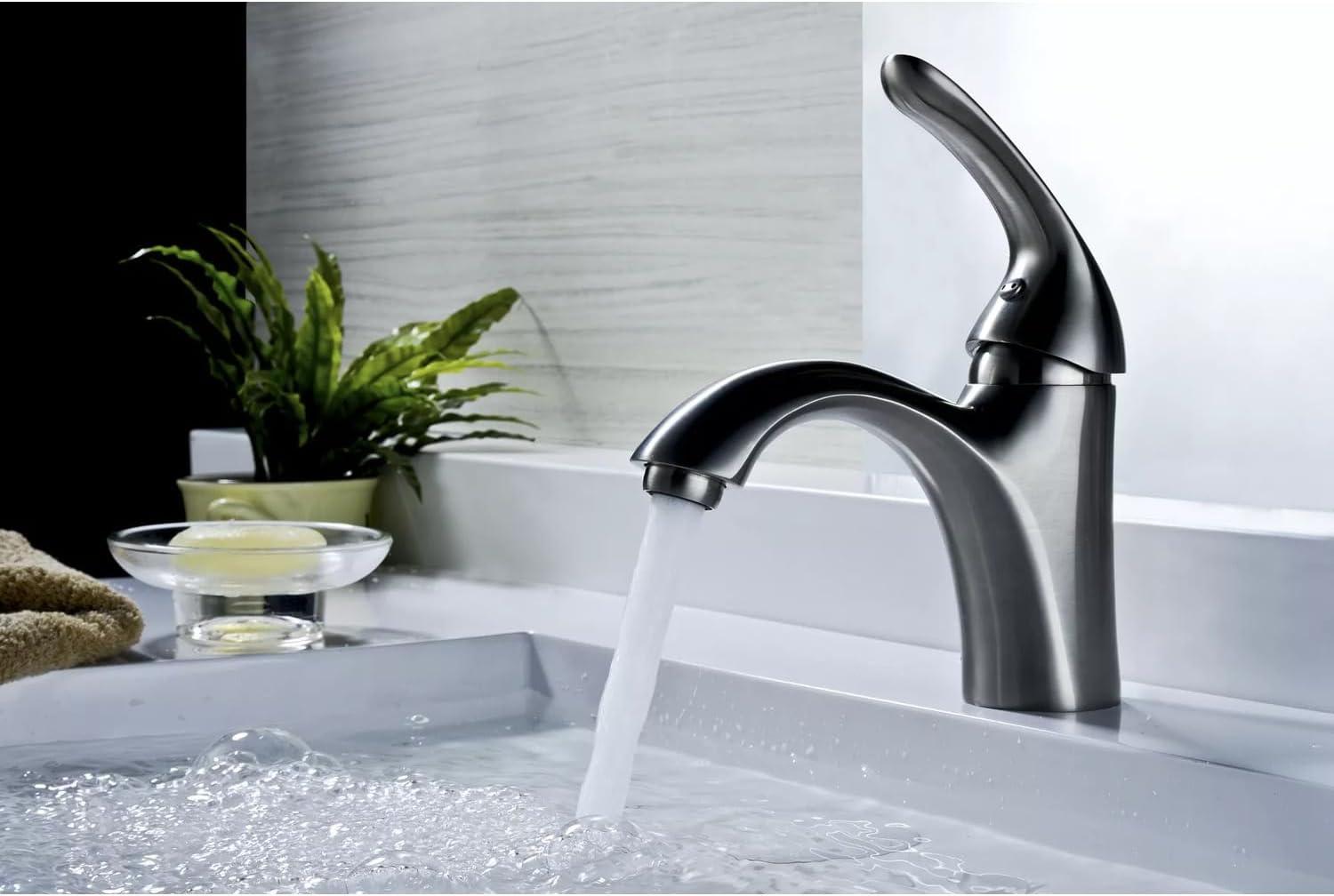 Clavier Single-Hole Single-handle Bathroom Faucet with Drain Assembly