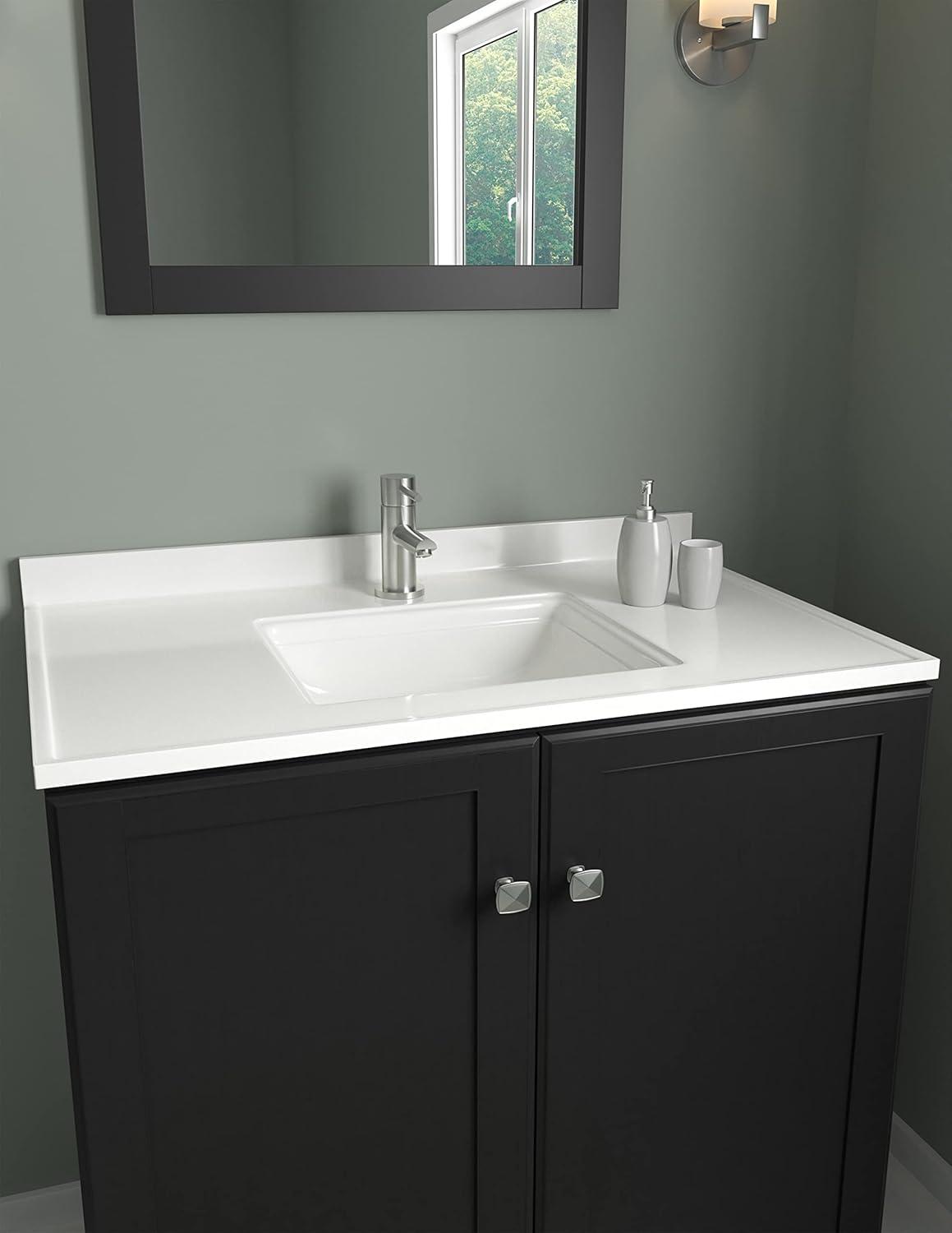 Eastport II Single Hole Bathroom Faucet with Drain Assembly