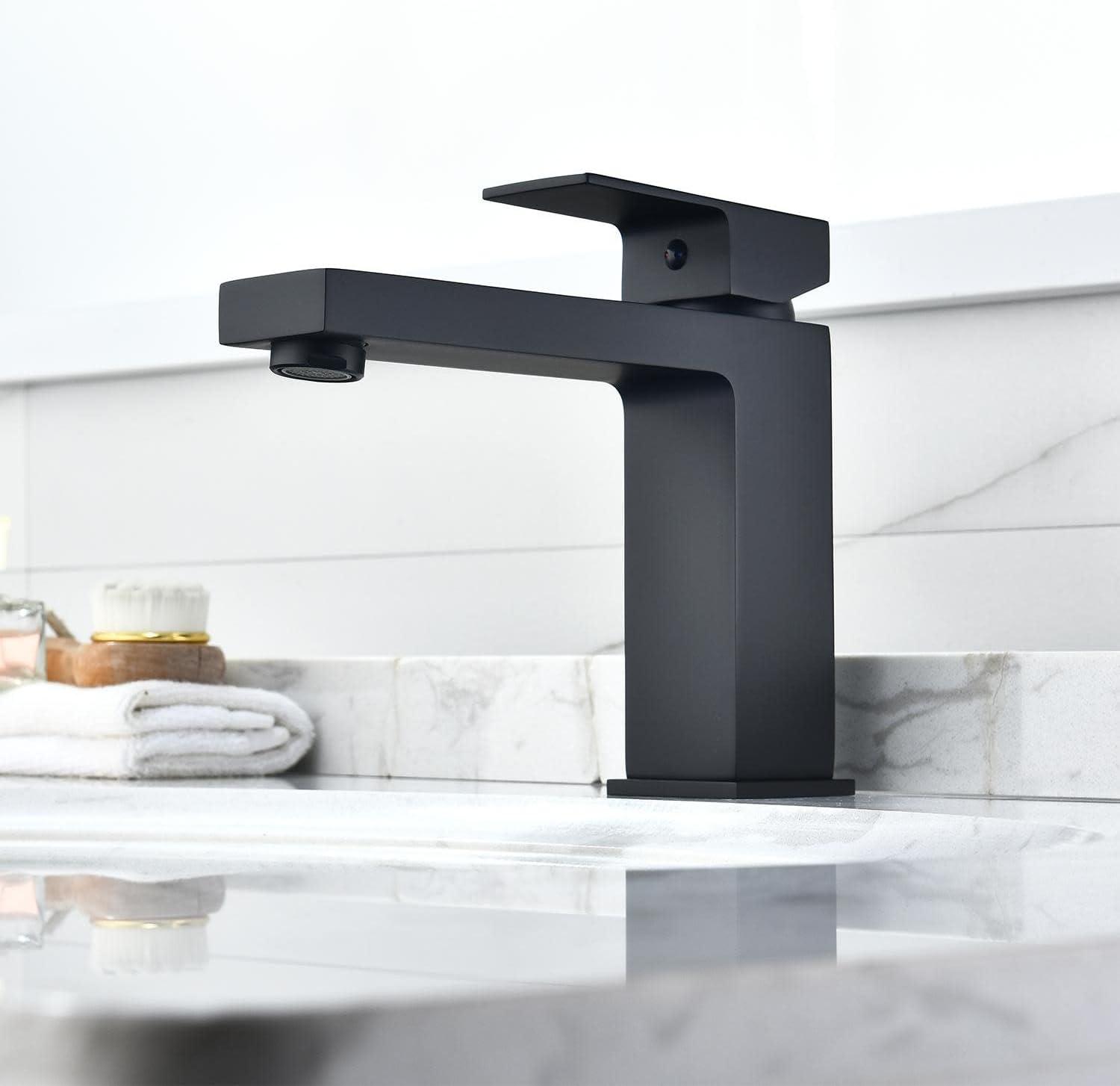 Aalst Single-Hole Single-handle Bathroom Faucet