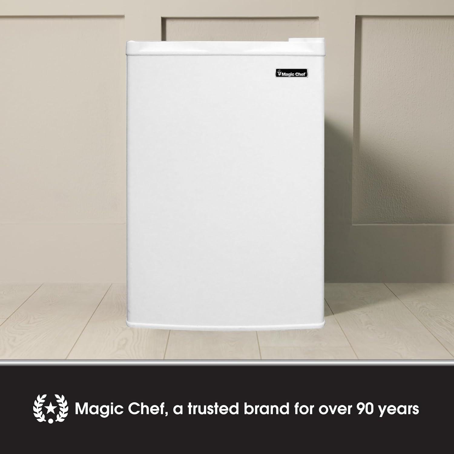 Magic Chef 3.0 Cu ft Upright Freezer, White (MCUF3W2)