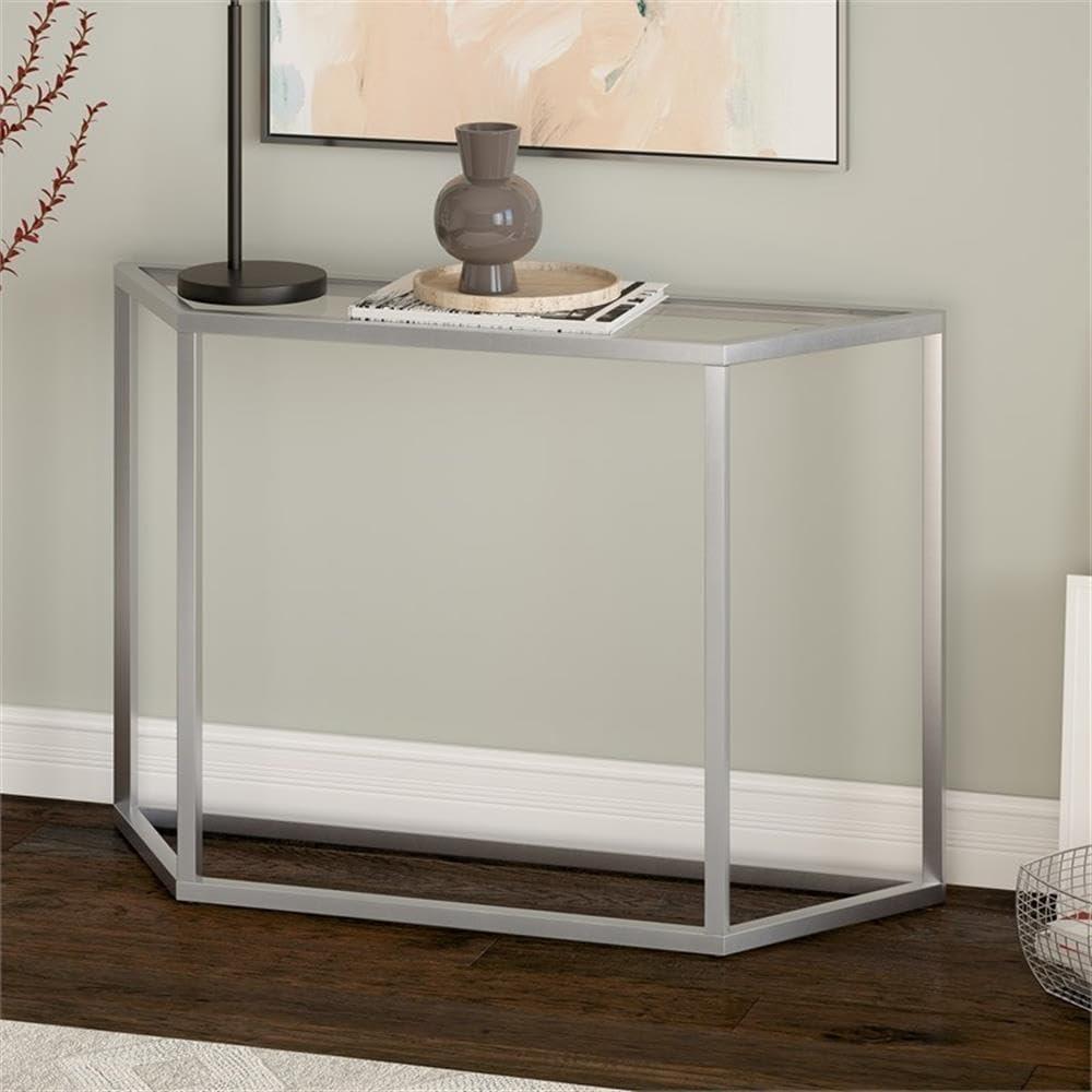 Evelyn&Zoe Levi 44" Wide Trapezoid Console Table, Silver