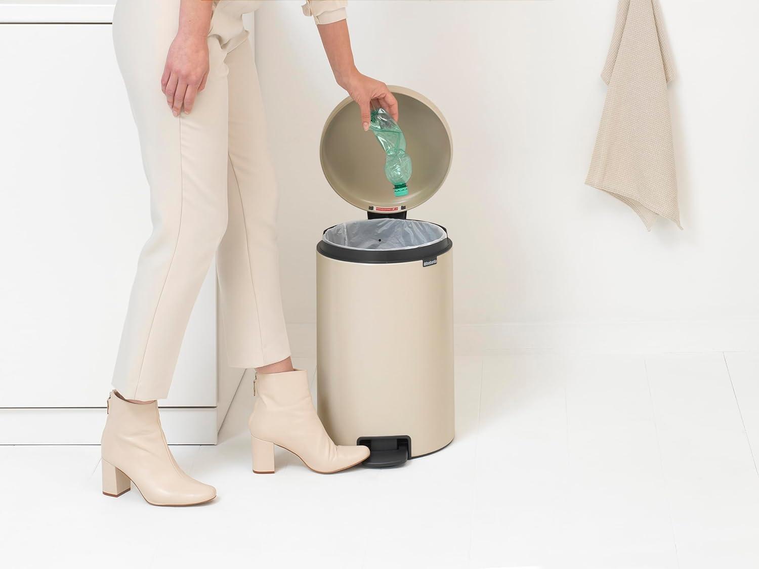 Soft Beige Round Plastic Step-On Kitchen Trash Can, 5.3 Gallons