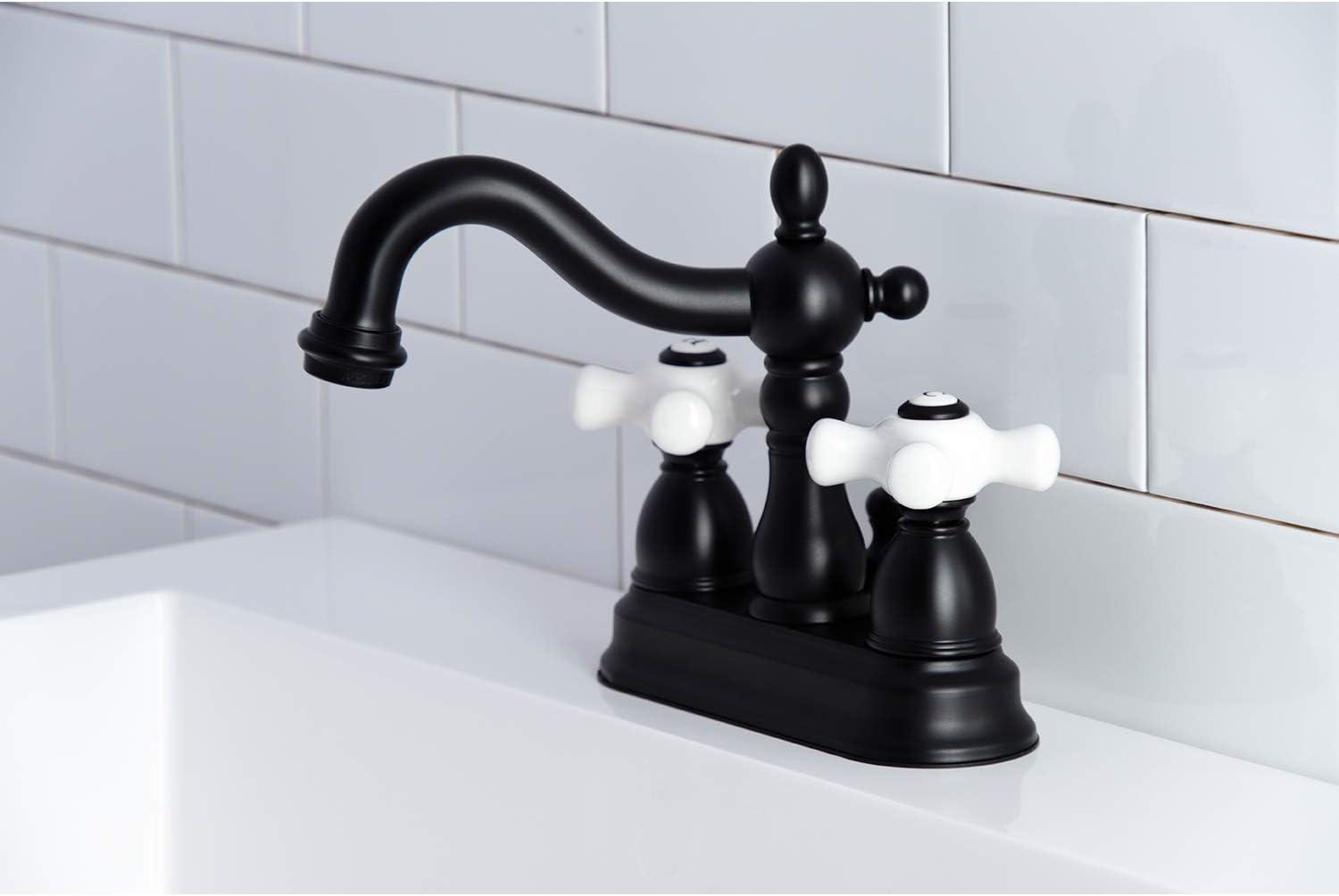 Heritage Centerset Bathroom Faucet with Drain Assembly