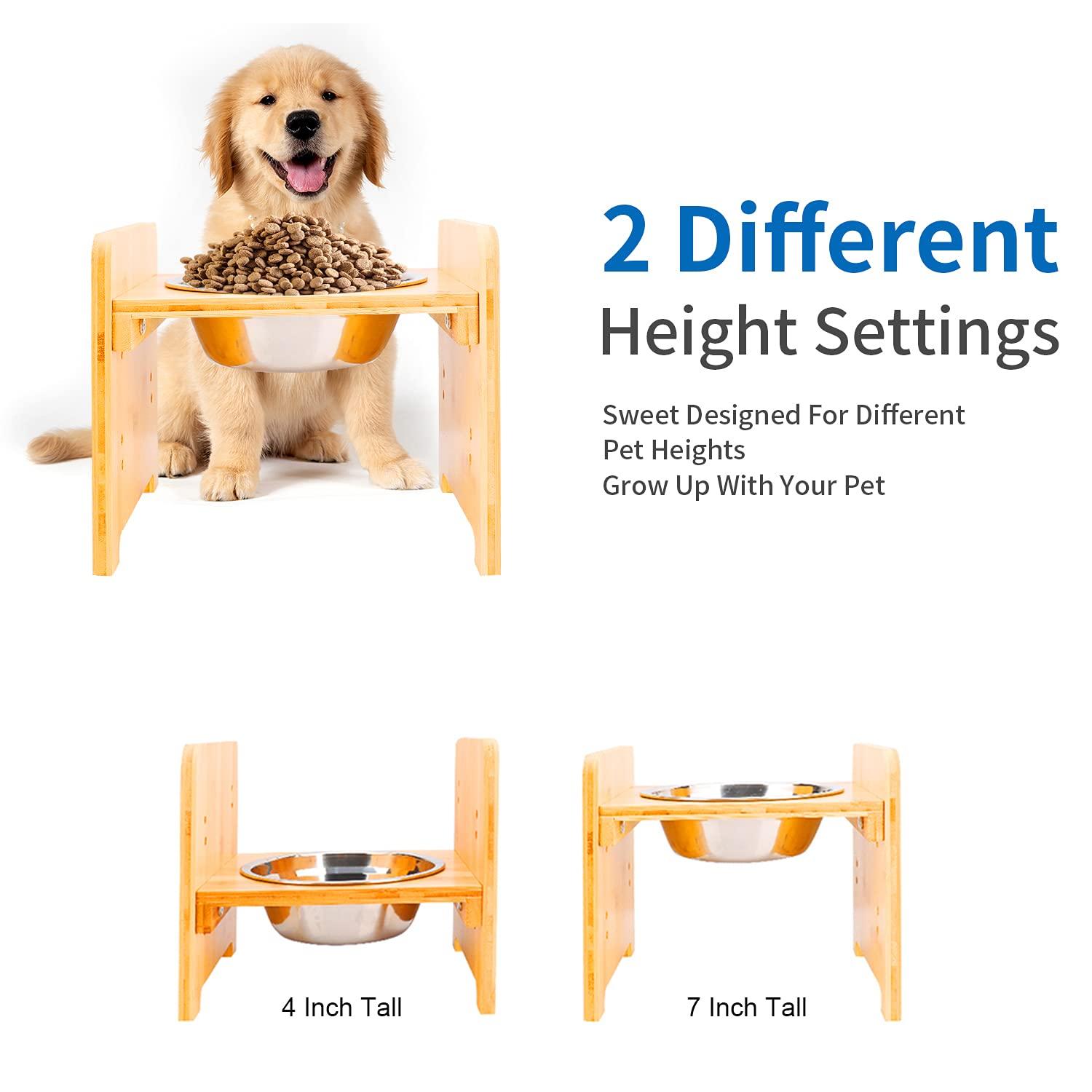 YY FOREYY Juego de 2 Tazones Elevados para Perros y Gatos, Tazones de Agua y Comida para Perros con Inclinación de Bambú, Comedero con 3 Tazones de Acero Inoxidable y Patas Antideslizantes para una Alimentación Cómoda