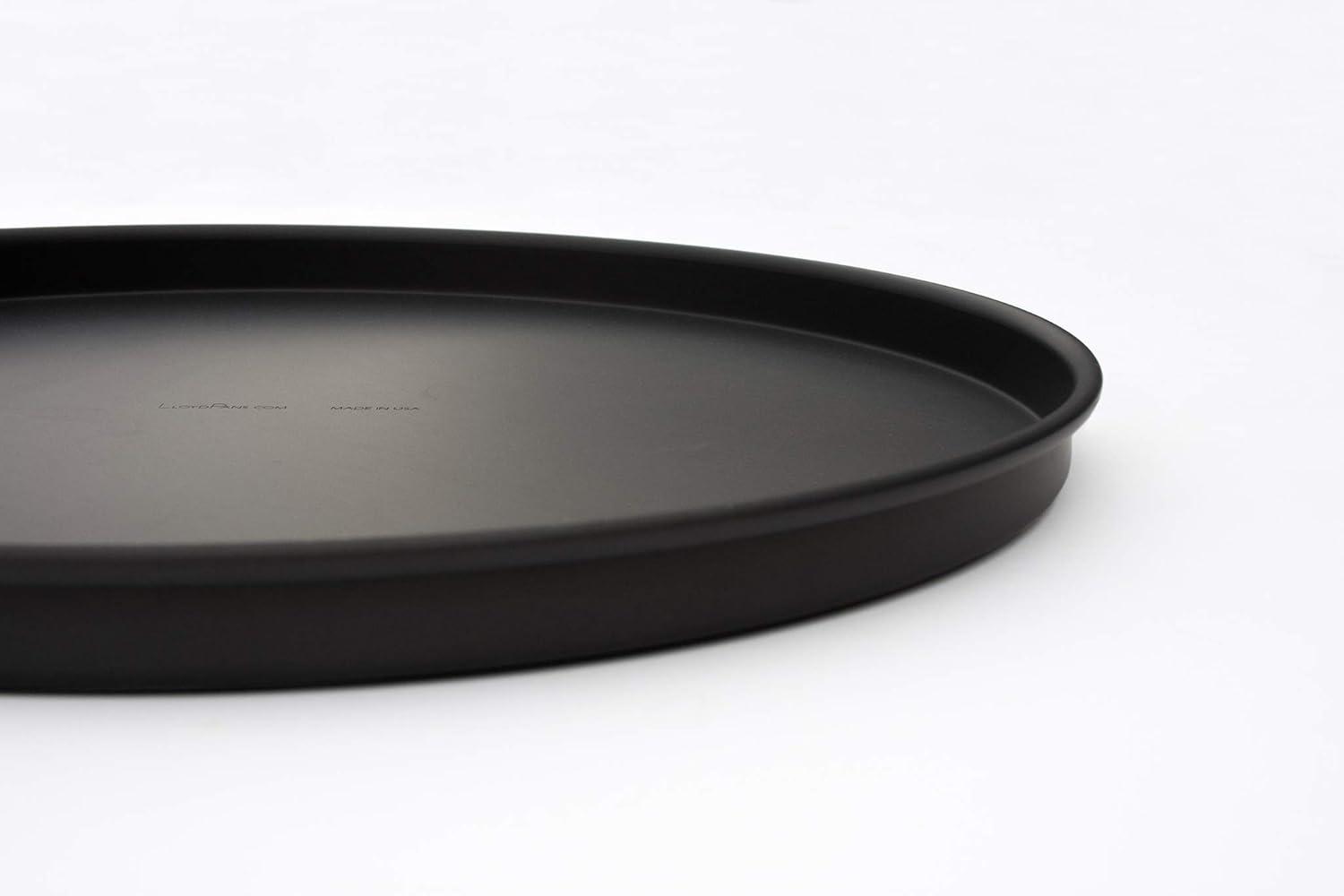 14-Inch Black Aluminum Pre-Seasoned Pizza Pan