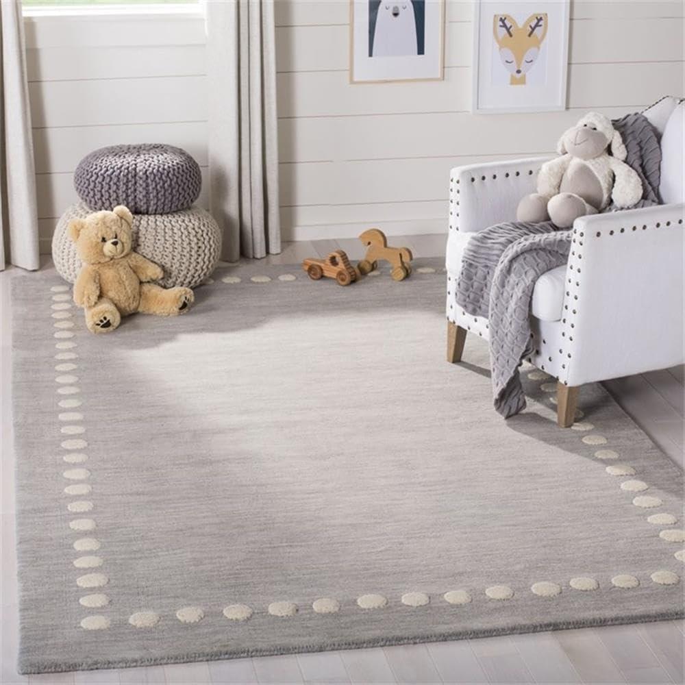 Safavieh Kids SFK802 Hand Loomed Area Rug  - Safavieh