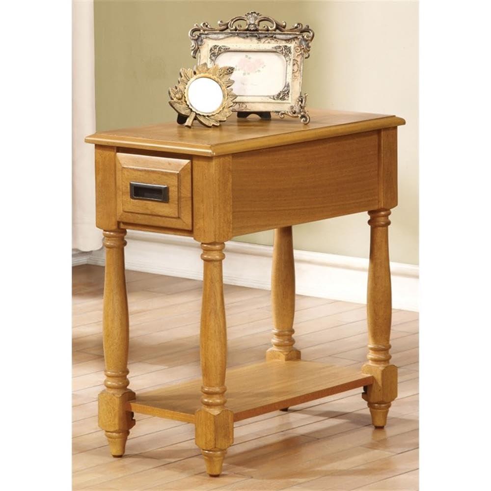 Qrabard Accent Table