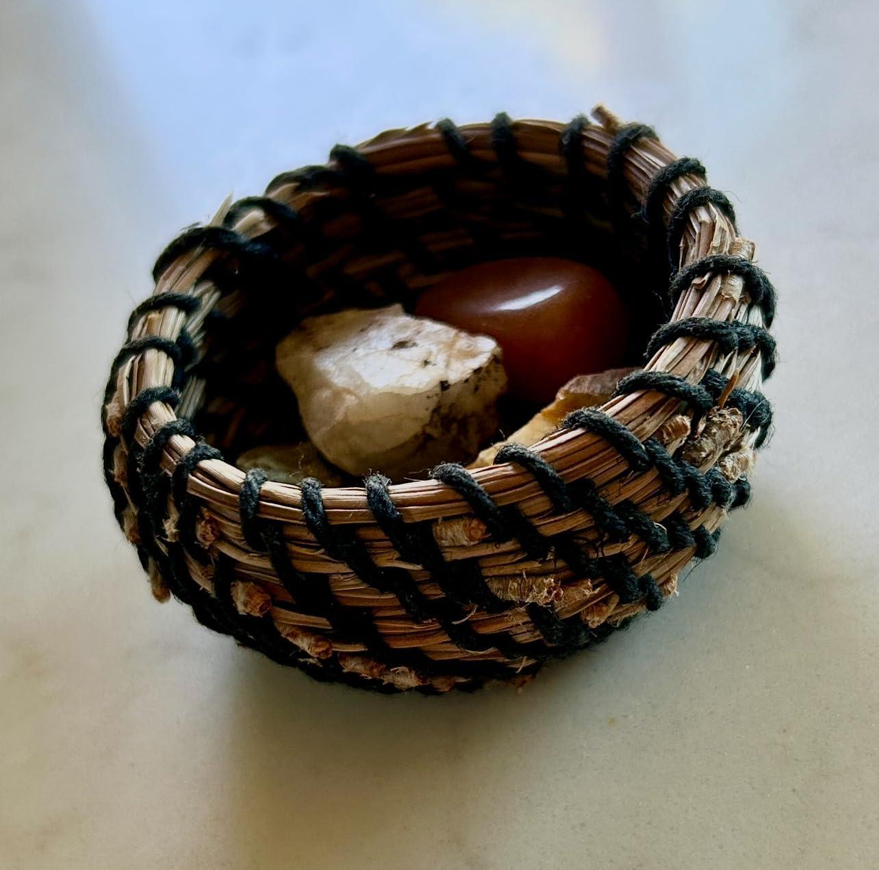 Traditional Craft Kits: Coiled Basket Kit for Beginners - Pine Needle