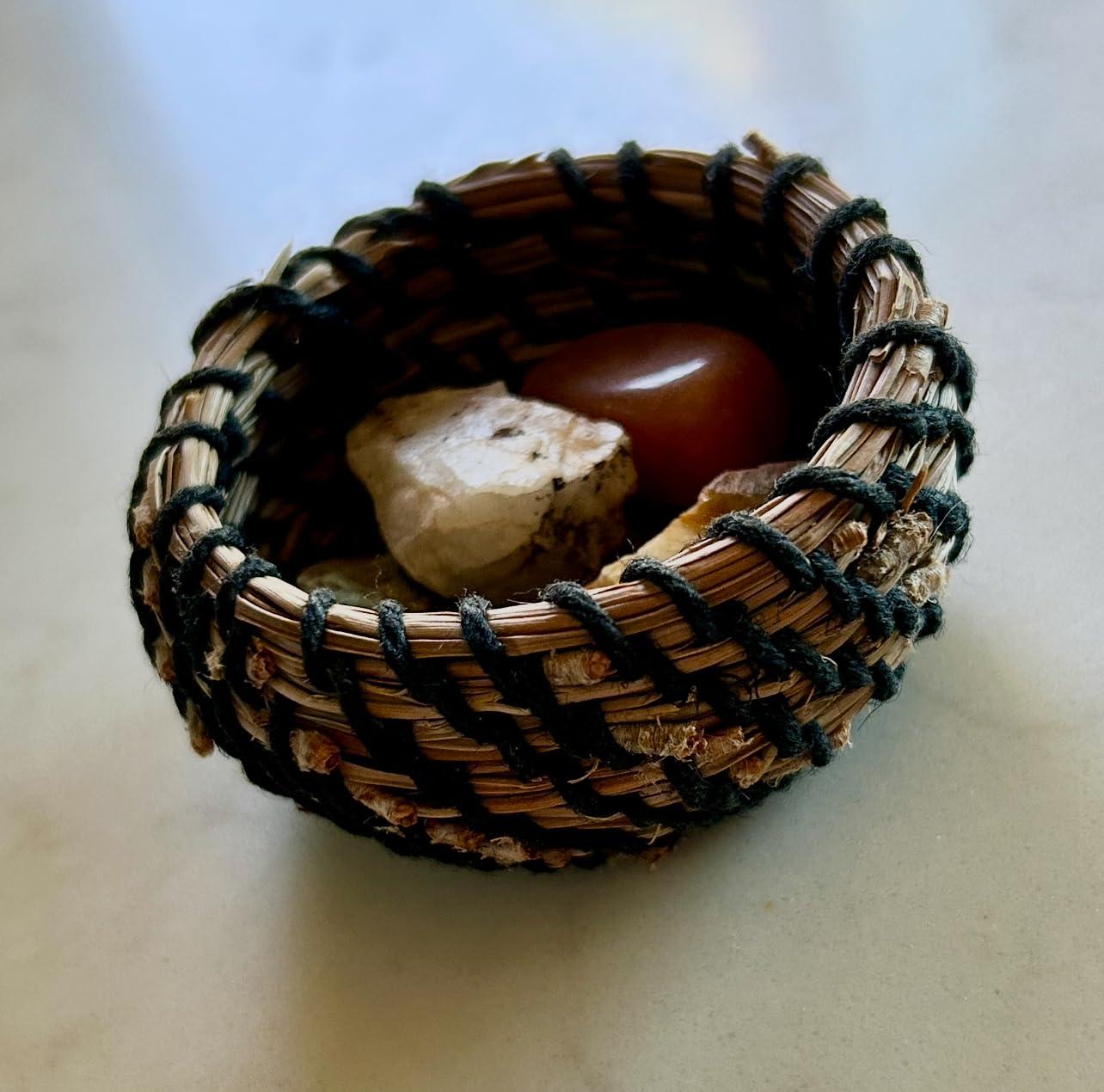 Traditional Craft Kits: Coiled Basket Kit for Beginners - Pine Needle