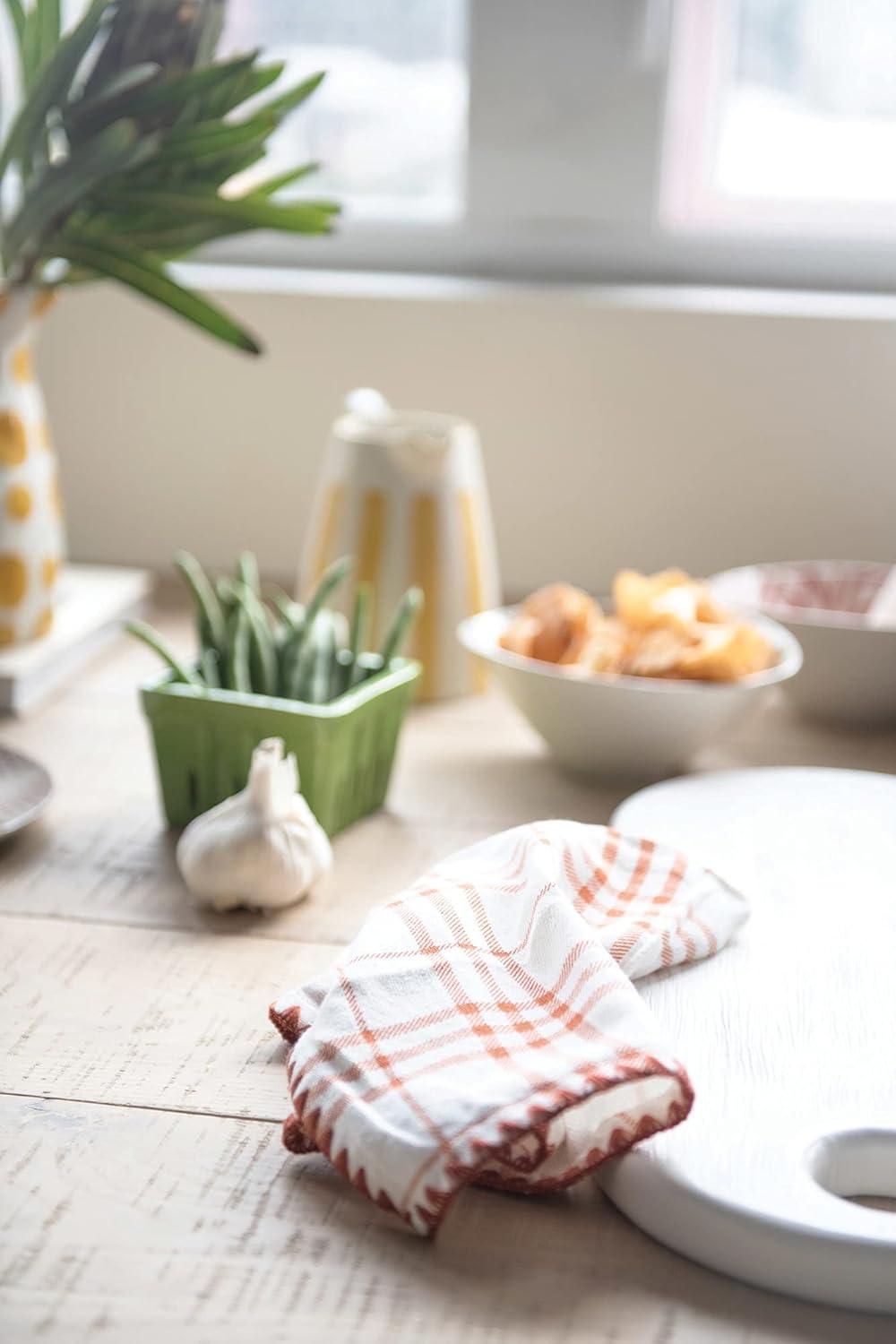 Creative Co-Op Creative Co-Op Acacia Wood Cutting Board