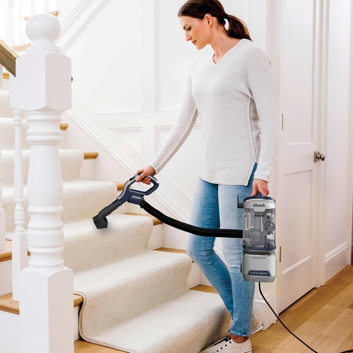 Shark Performance Plus Lift-Away Upright Vacuum Cleaner - Odor Neutralizer Technology