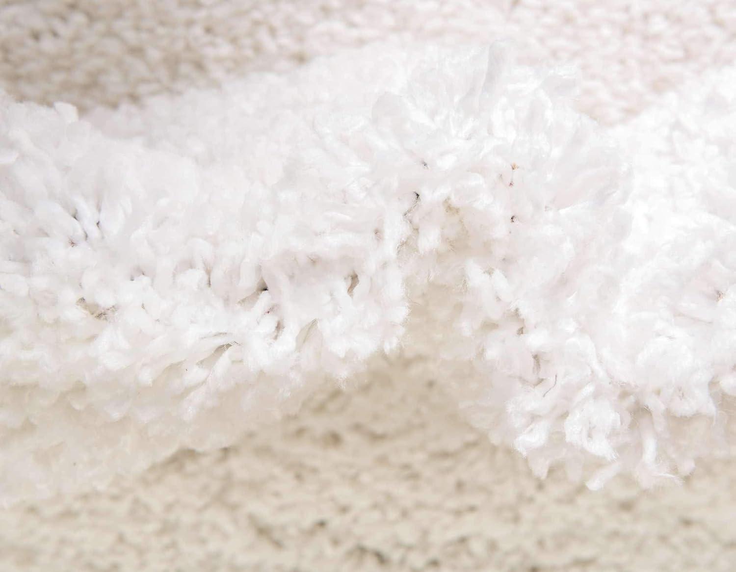 Unique Loom 4' 0 x 6' 0 Davos Shag White Area Rug