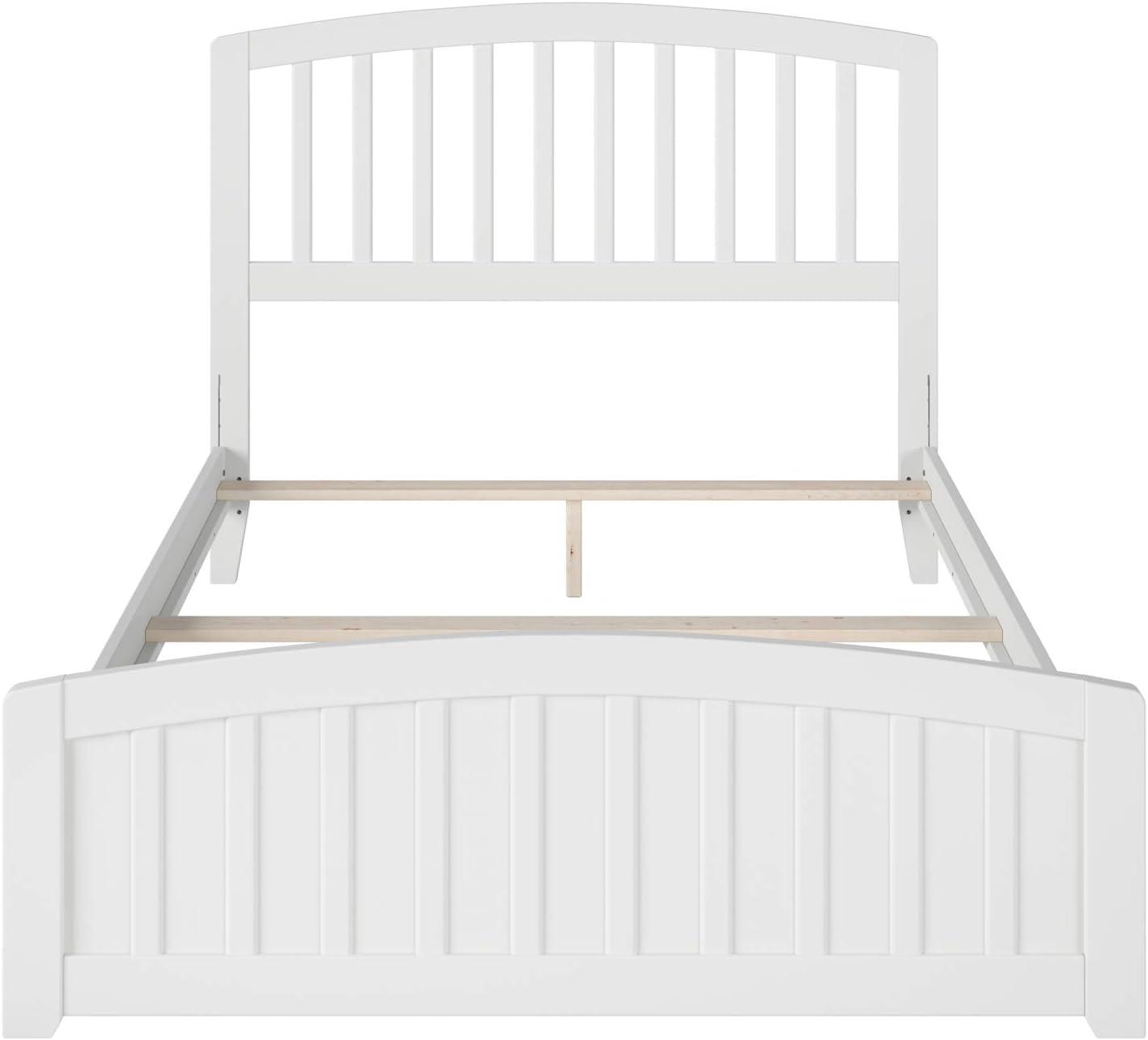 Richmond Full Traditional Wood Bed with Curved Headboard in White