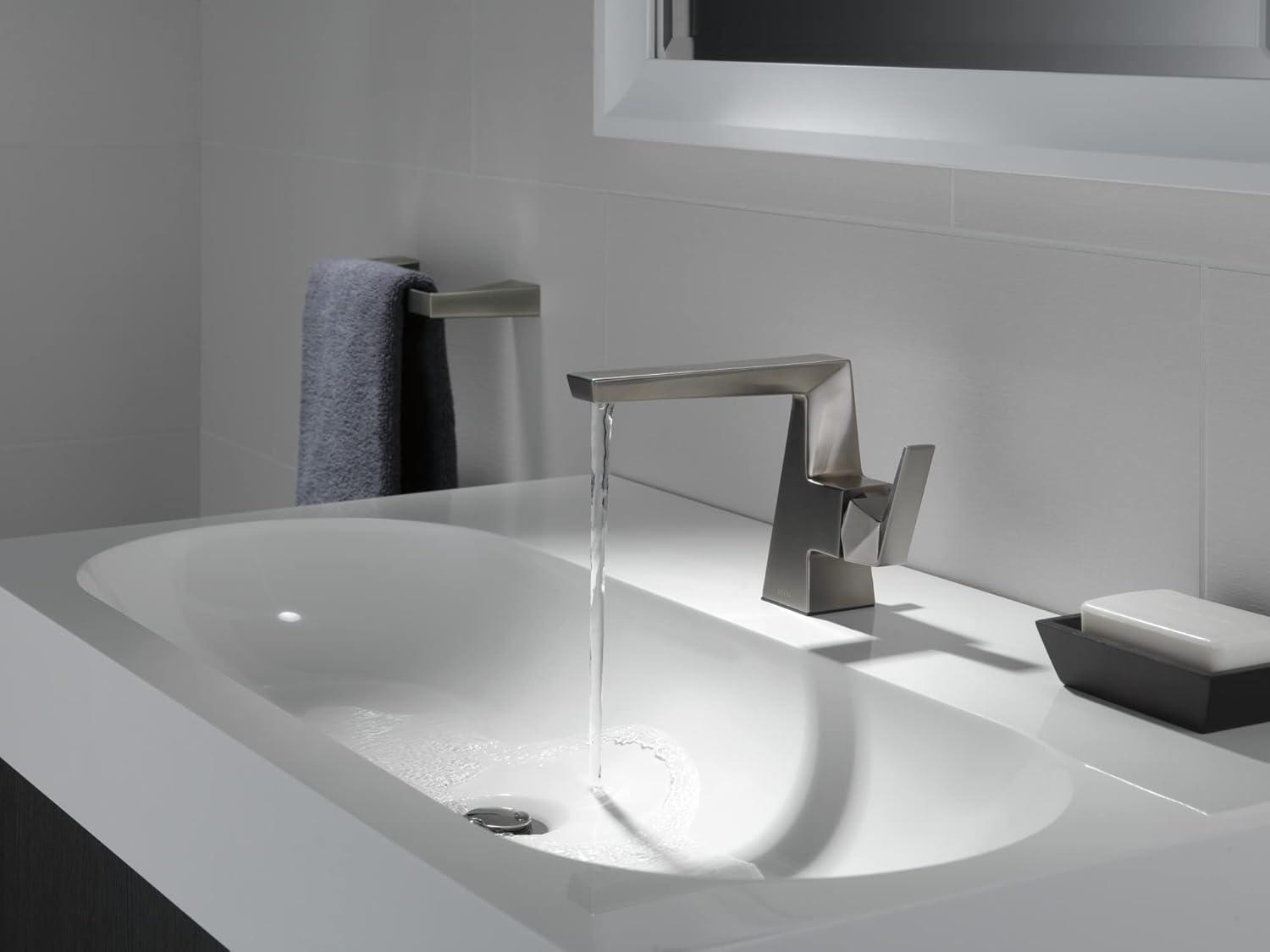 Single Handle Bathroom Faucet