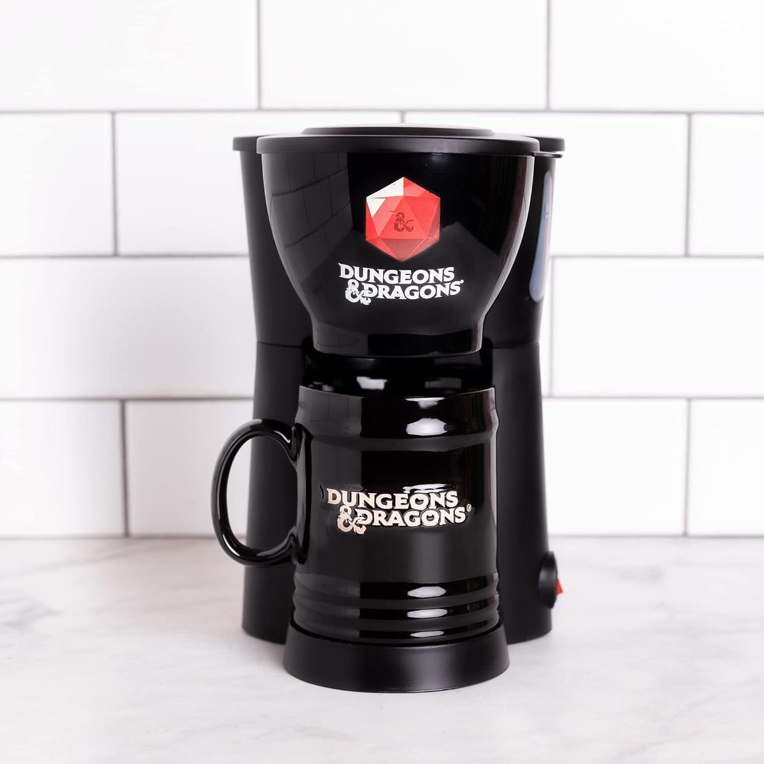 Uncanny Brands Marvel Spider-Man Coffee Maker Set