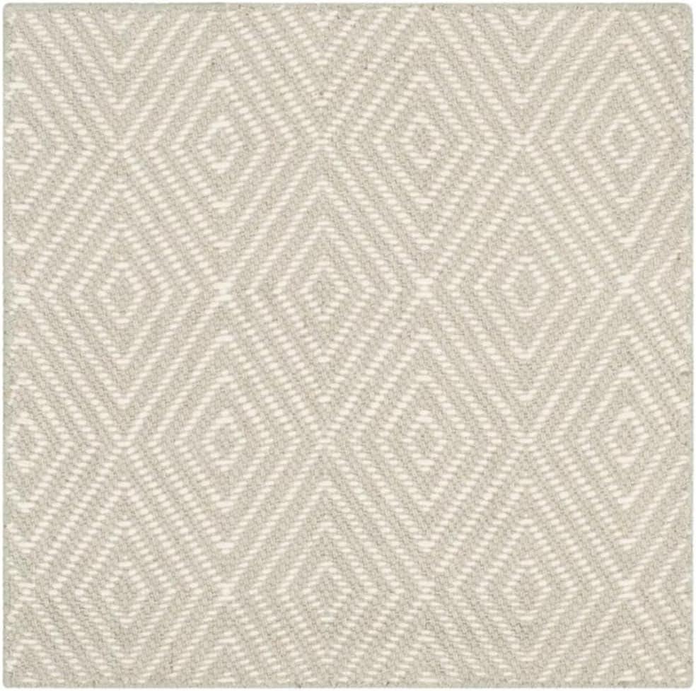 Wilton WIL715 Hand Hooked Area Rug  - Safavieh