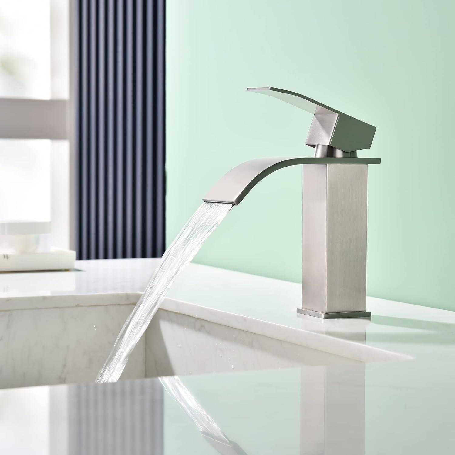 Single-Hole Single-handle Bathroom Faucet