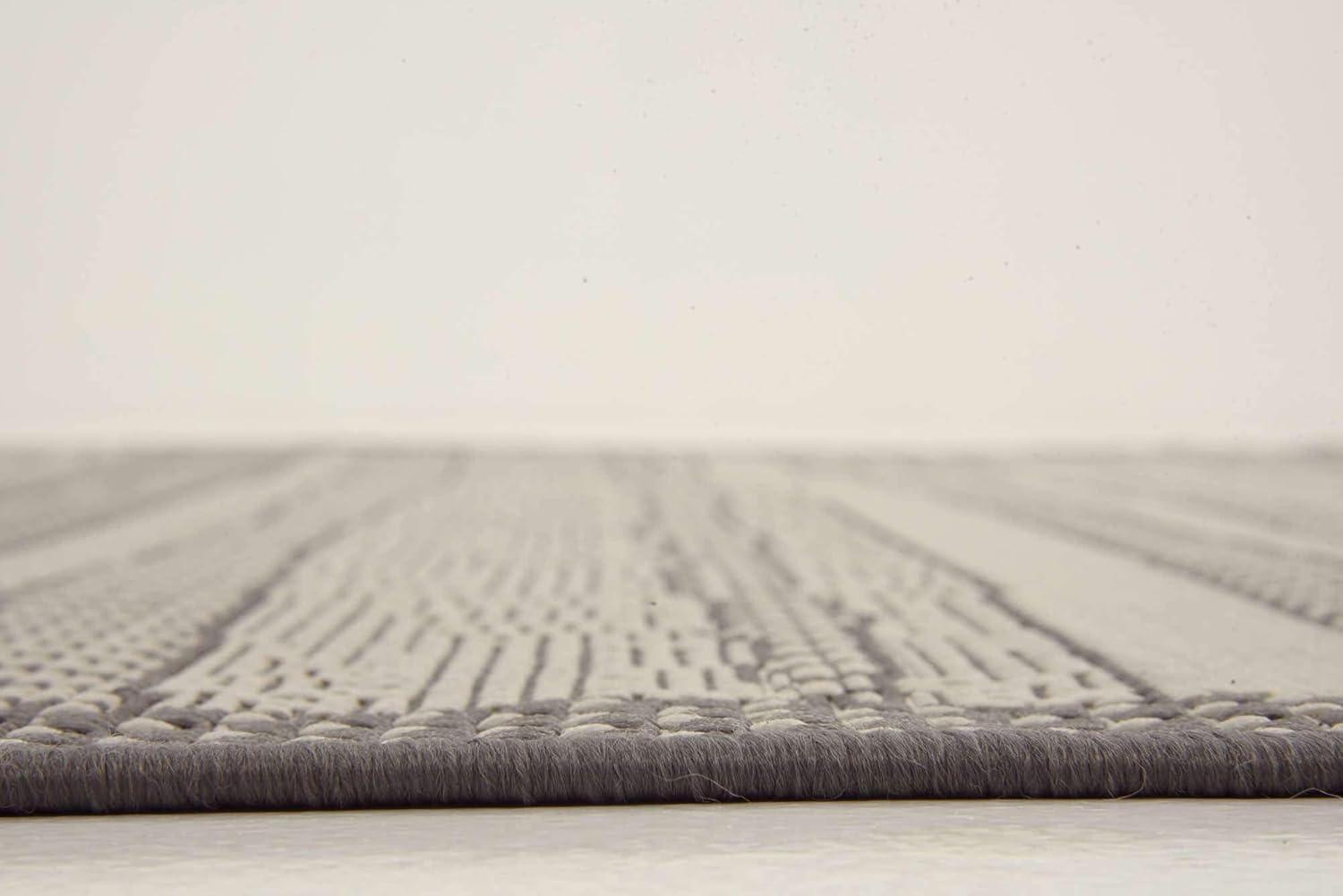 Unique Loom Outdoor Border Collection Area Rug - Lines (6' 1" Square Gray/Silver)