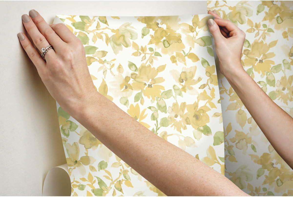 Peel & Stick Floral Roll