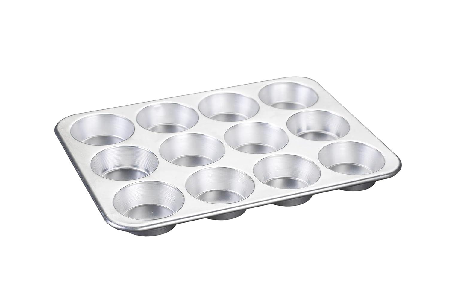 Nordic Ware Naturals® 12 Cavity Muffin Pan with Lid