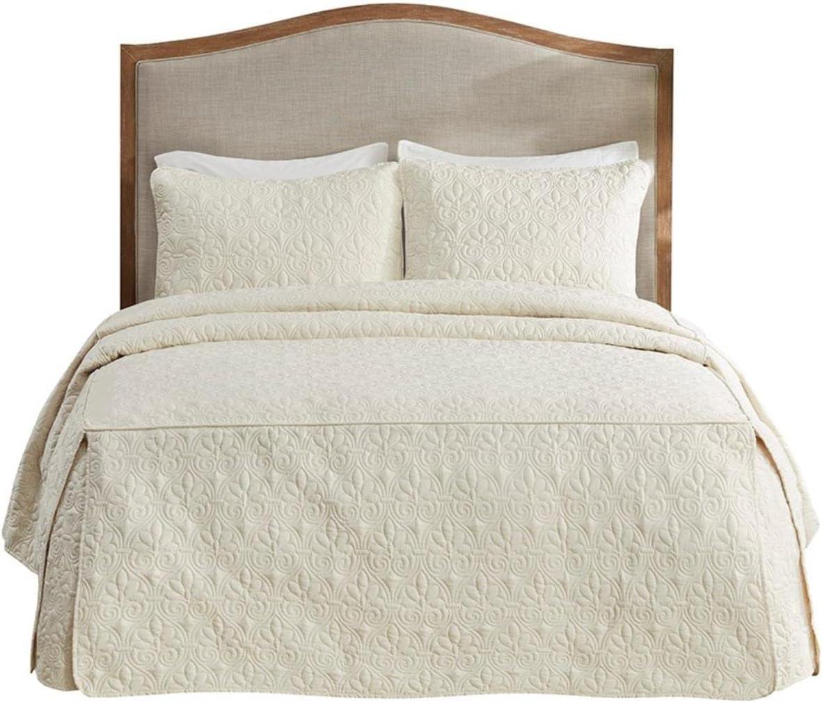 Quebec 3 Piece Split Corner Pleated Quilted Bedspread