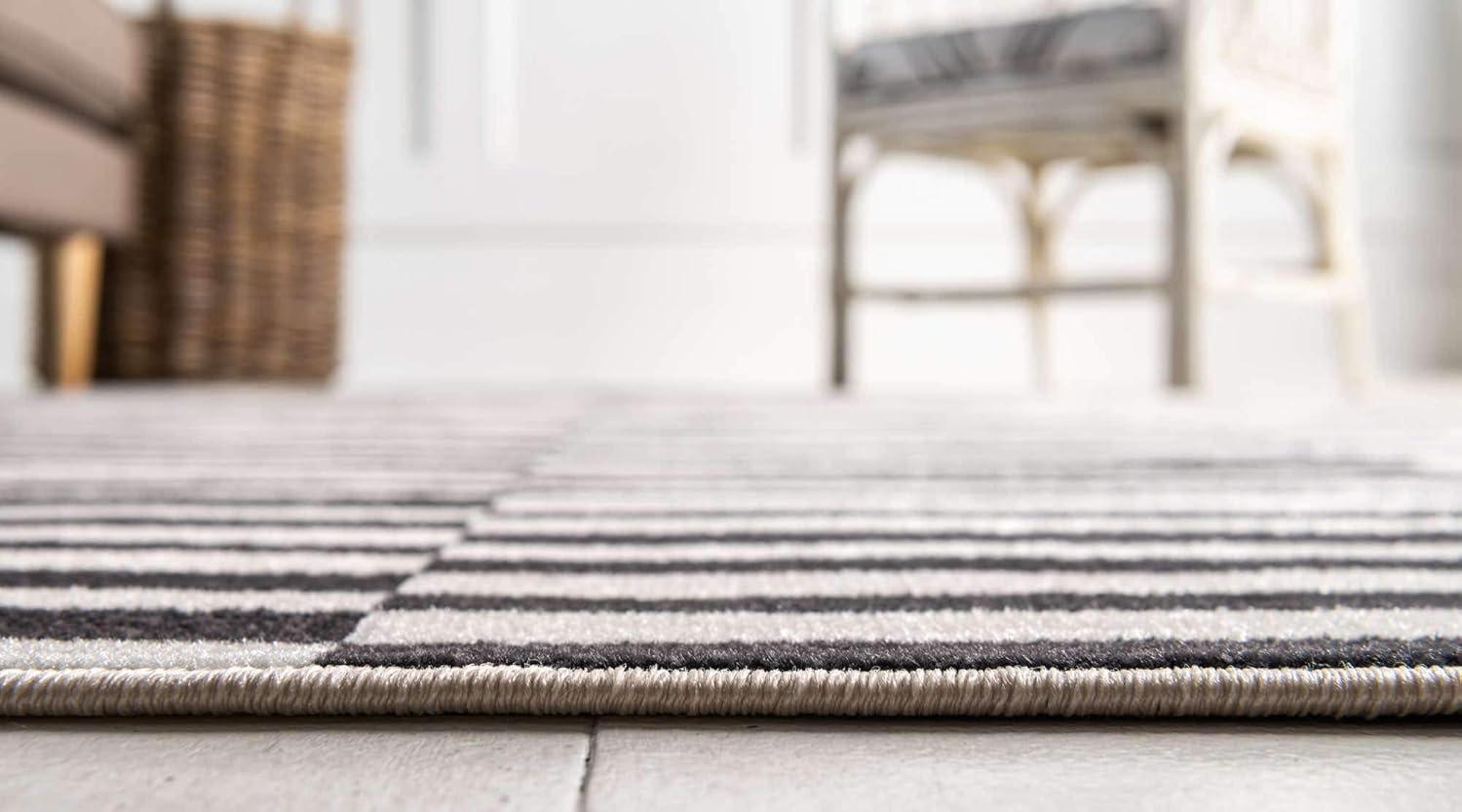 Unique Loom Williamsburg Collection Area Rug - Striped (4' x 6' Rectangle Black/Ivory)