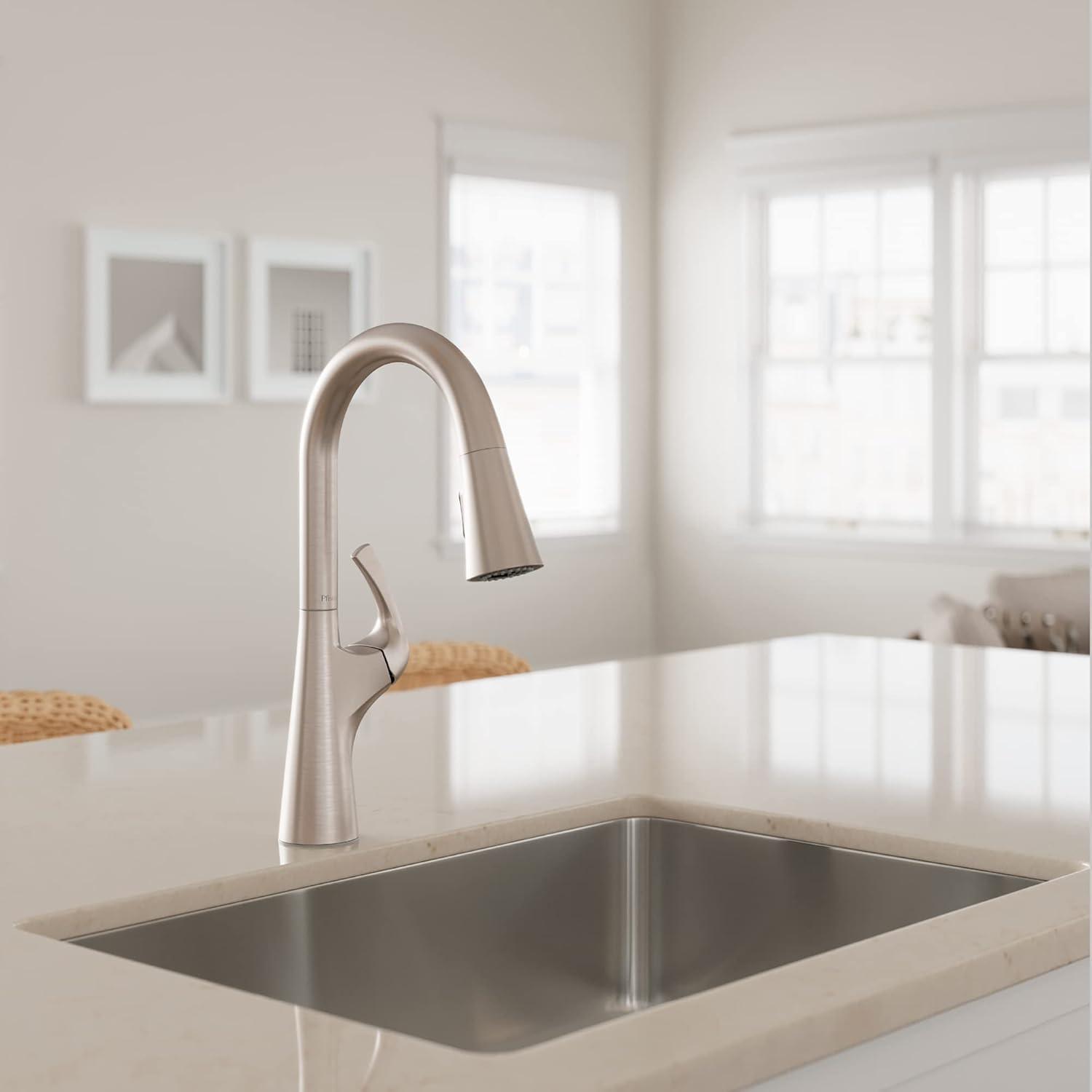 Pull Down Single Handle Kitchen Faucet