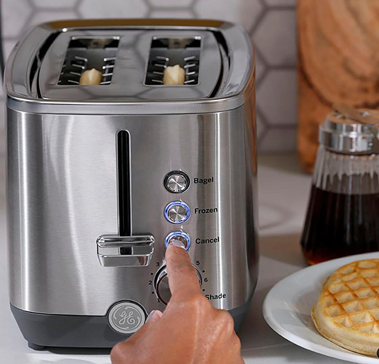 GE Appliances GE 2-Slice Toaster