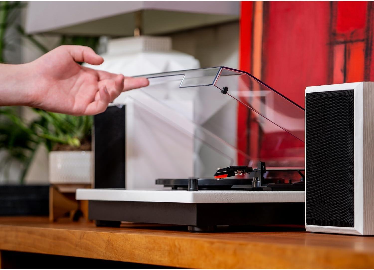 White Wood 3-Speed Bluetooth Turntable with Bookshelf Speakers