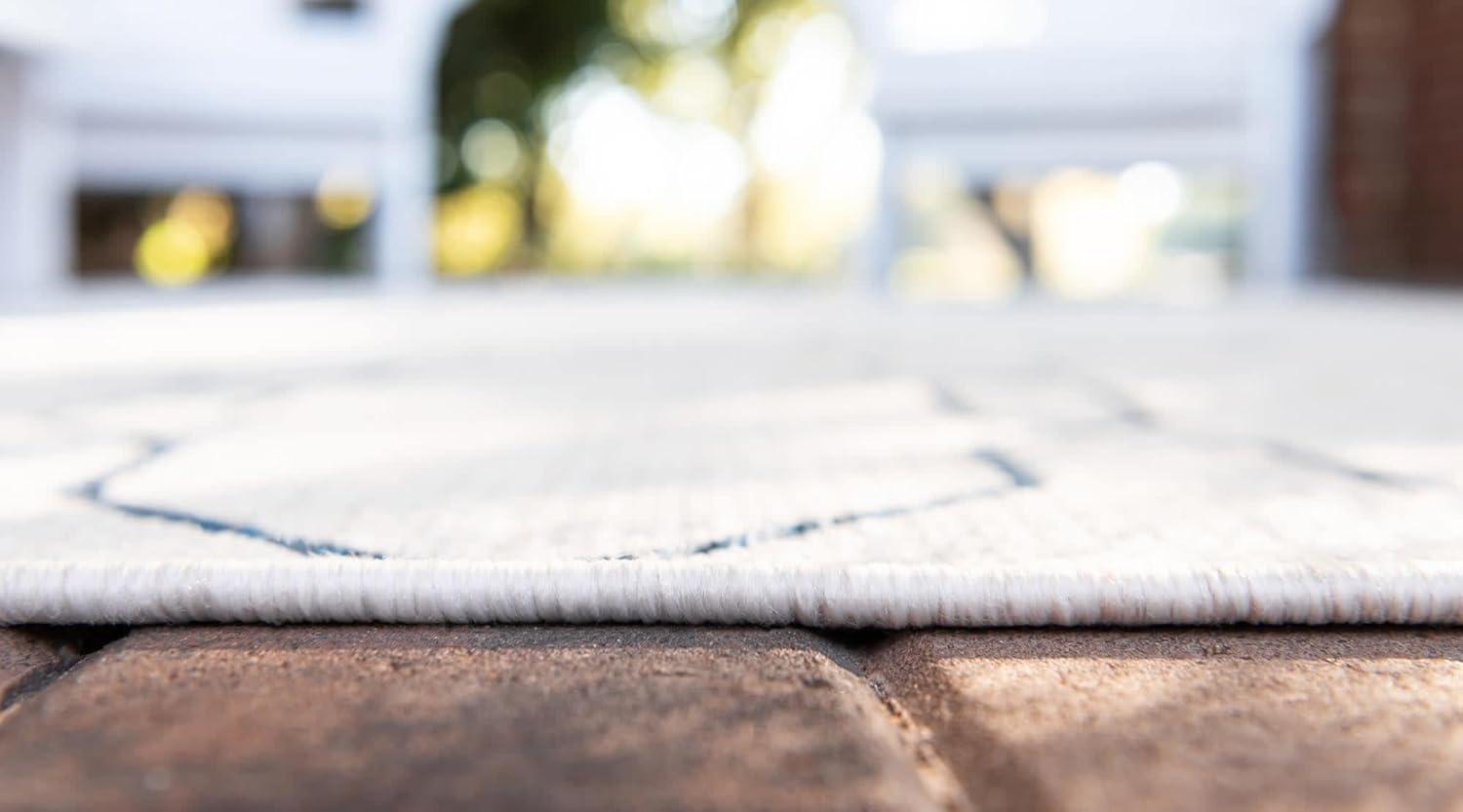 Unique Loom 5' 1 x 8' 0 Rectangle Indoor/Outdoor Trellis Ivory Area Rug