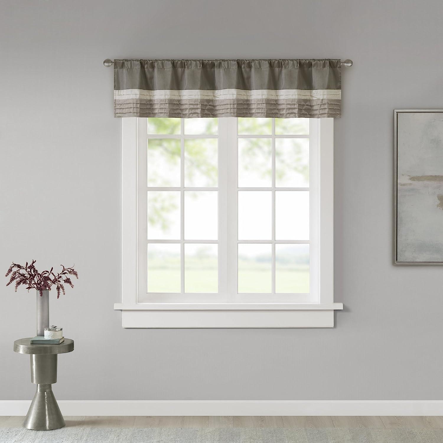 Amherst Polyoni Pintuck Window Valance